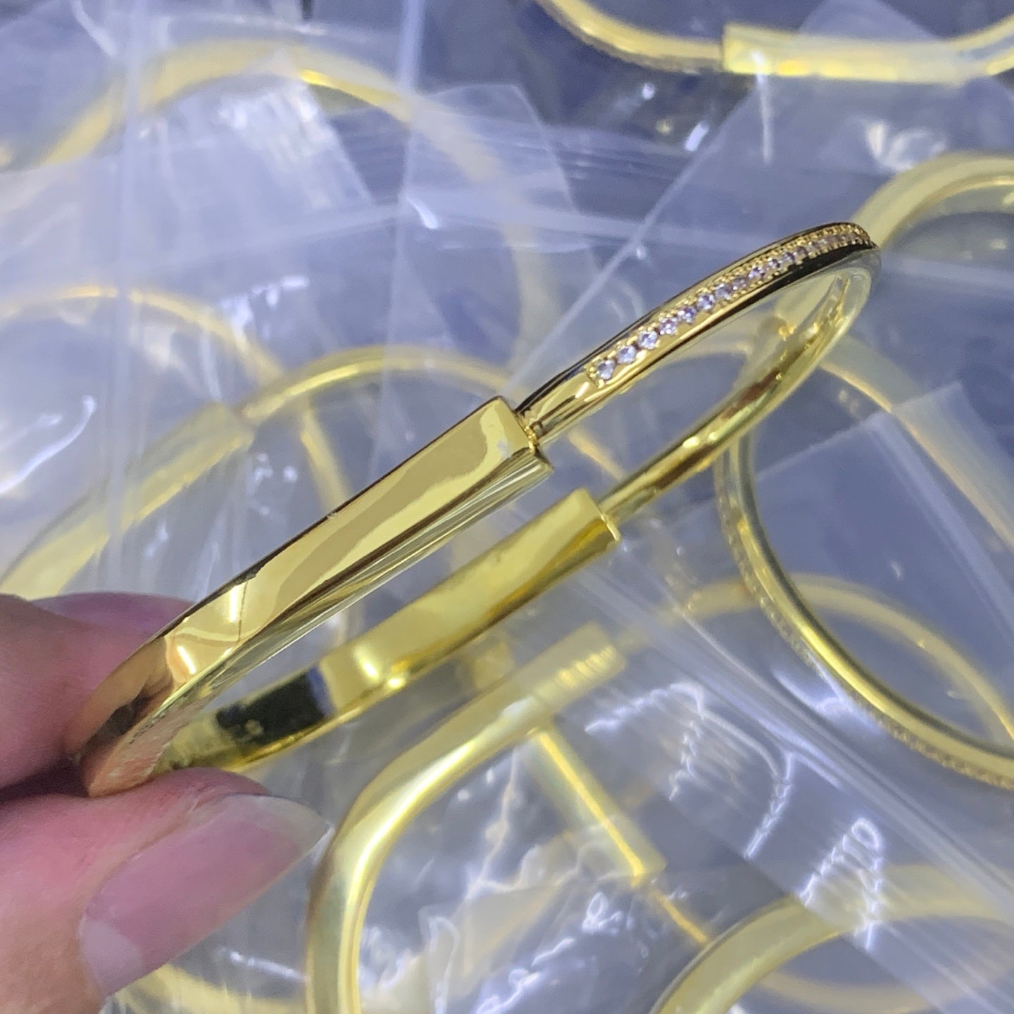 LuxluxHouse Low Price And High Quality Accessories Tiffany