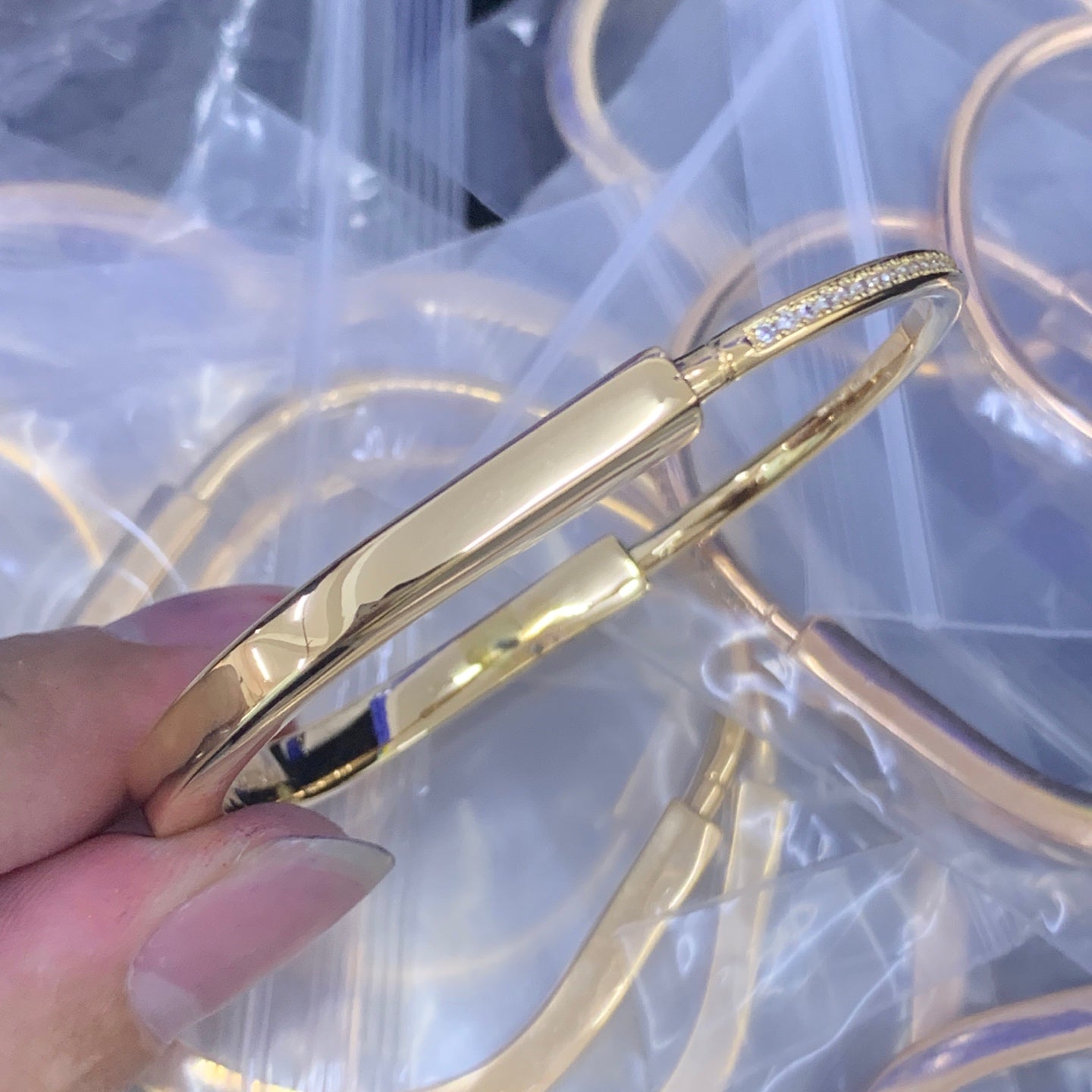 LuxluxHouse Low Price And High Quality Accessories Tiffany