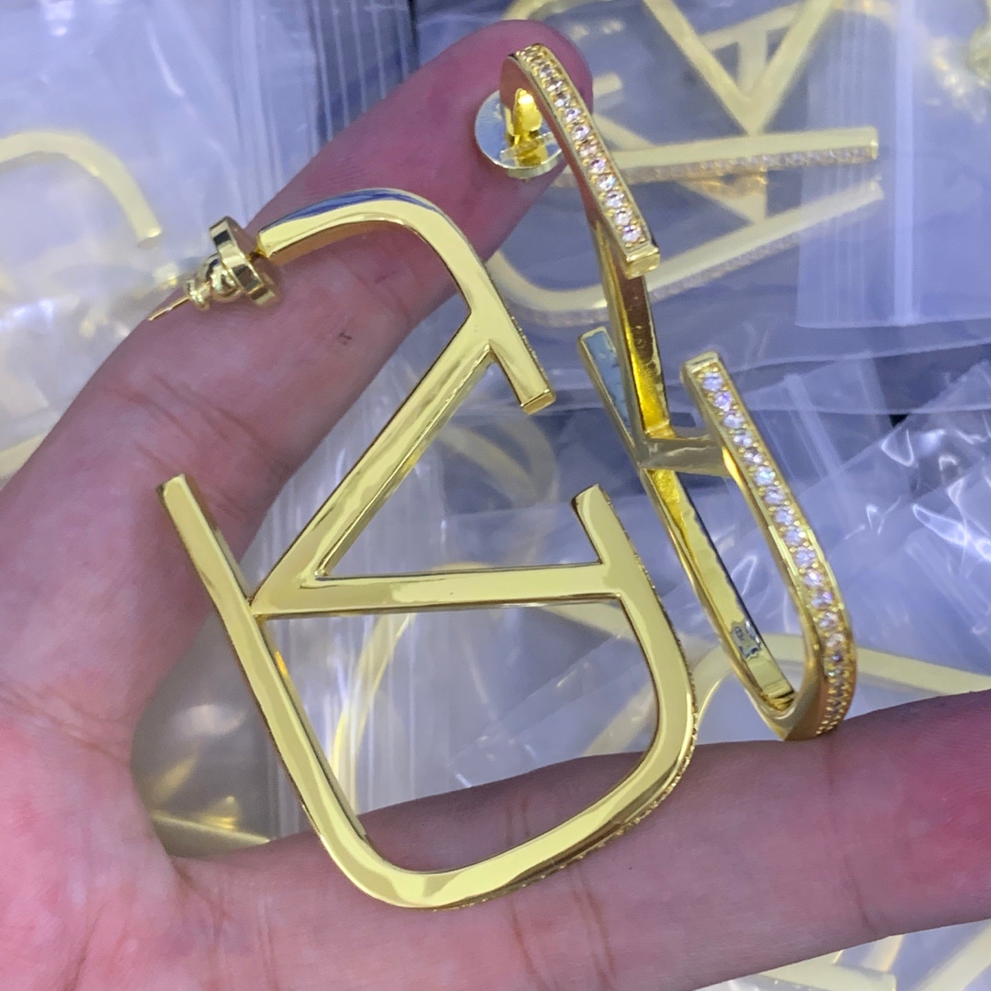 LuxluxHouse Low Price And High Quality Accessories Valentino