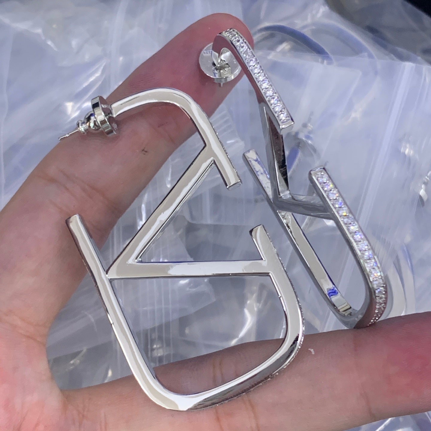 LuxluxHouse Low Price And High Quality Accessories Valentino