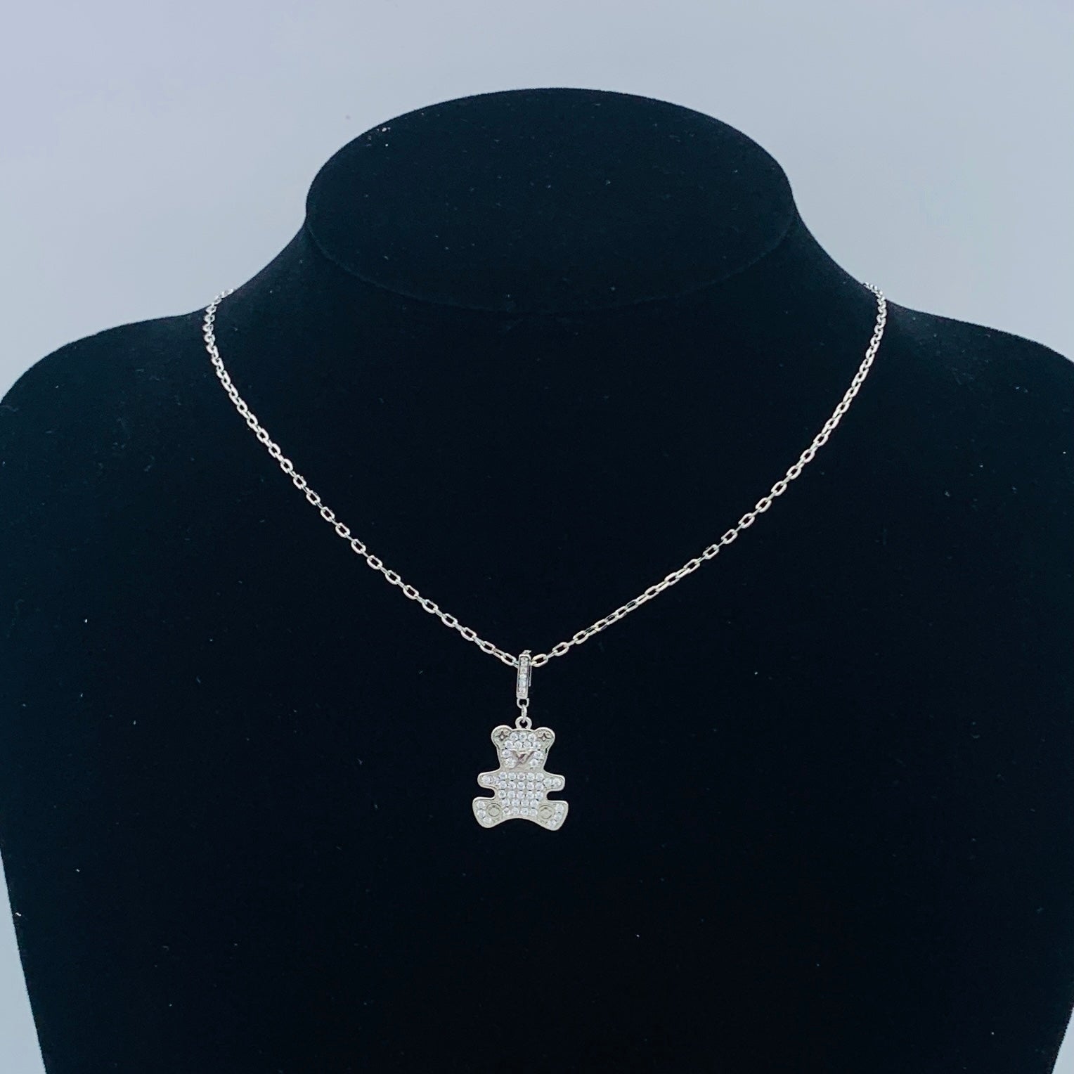 LuxluxHouse Low Price And High Quality Accessories Louis Vuitton