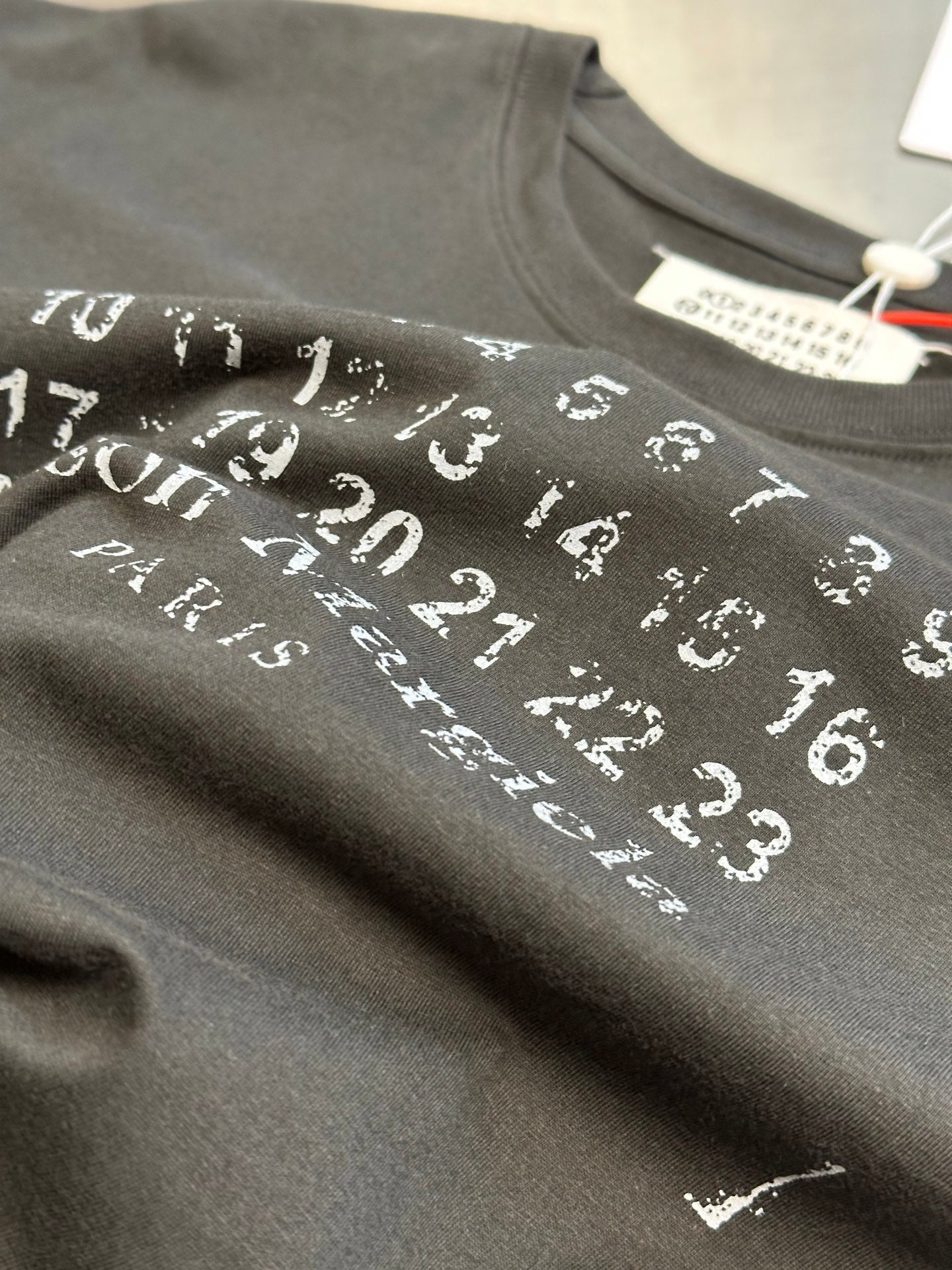 LuxluxHouse Best Quality Clothes T-shirt Chanel & Maison Margiela