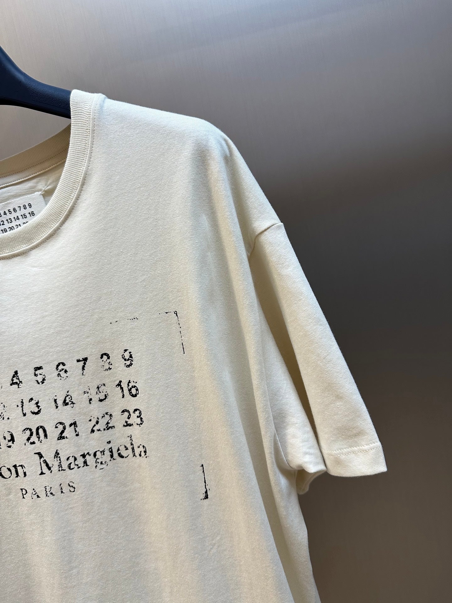 LuxluxHouse Best Quality Clothes T-shirt Chanel & Maison Margiela