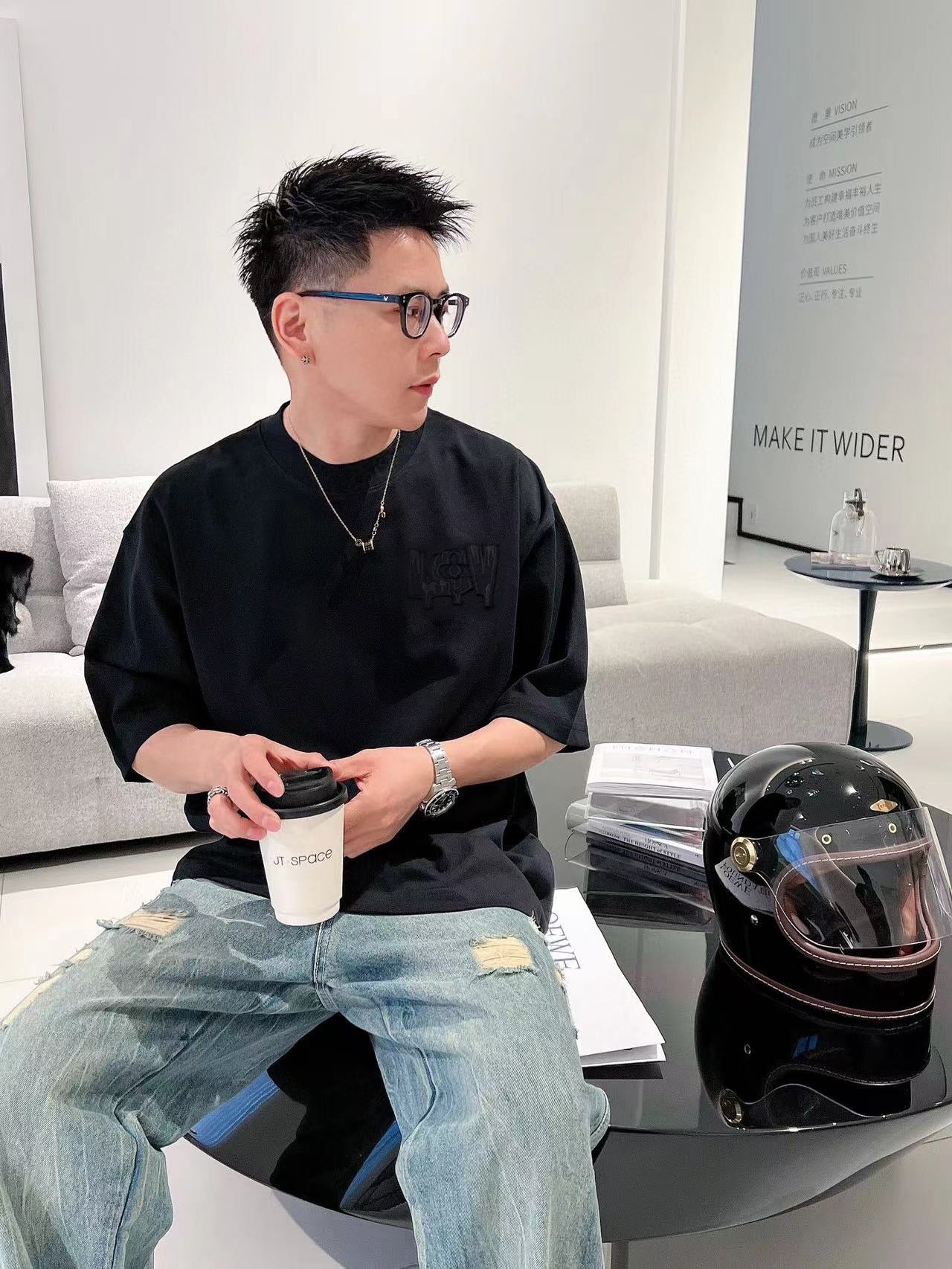 LuxluxHouse Best Quality Clothes T-shirt Louis Vuitton