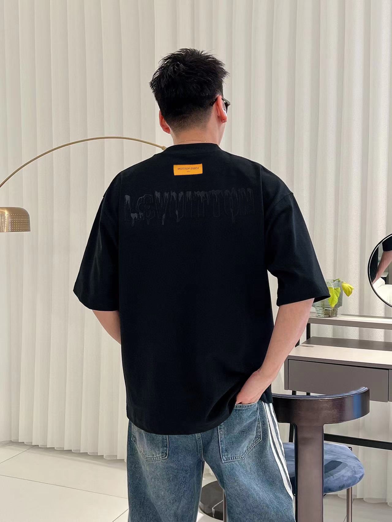 LuxluxHouse Best Quality Clothes T-shirt Louis Vuitton