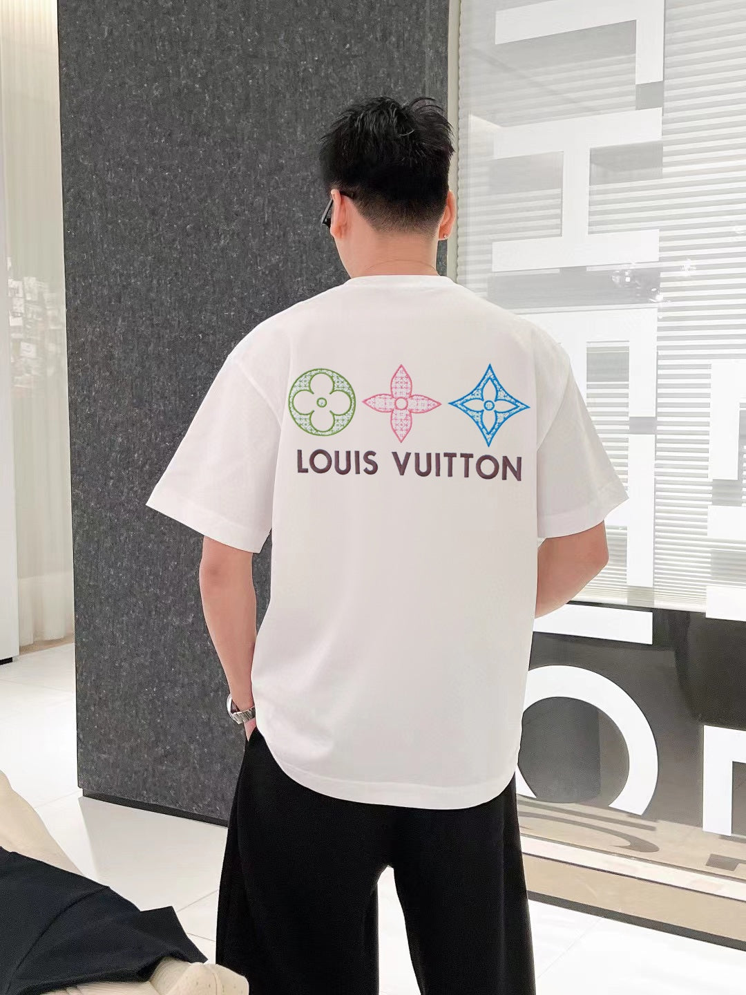 LuxluxHouse Best Quality Clothes T-shirt Louis Vuitton