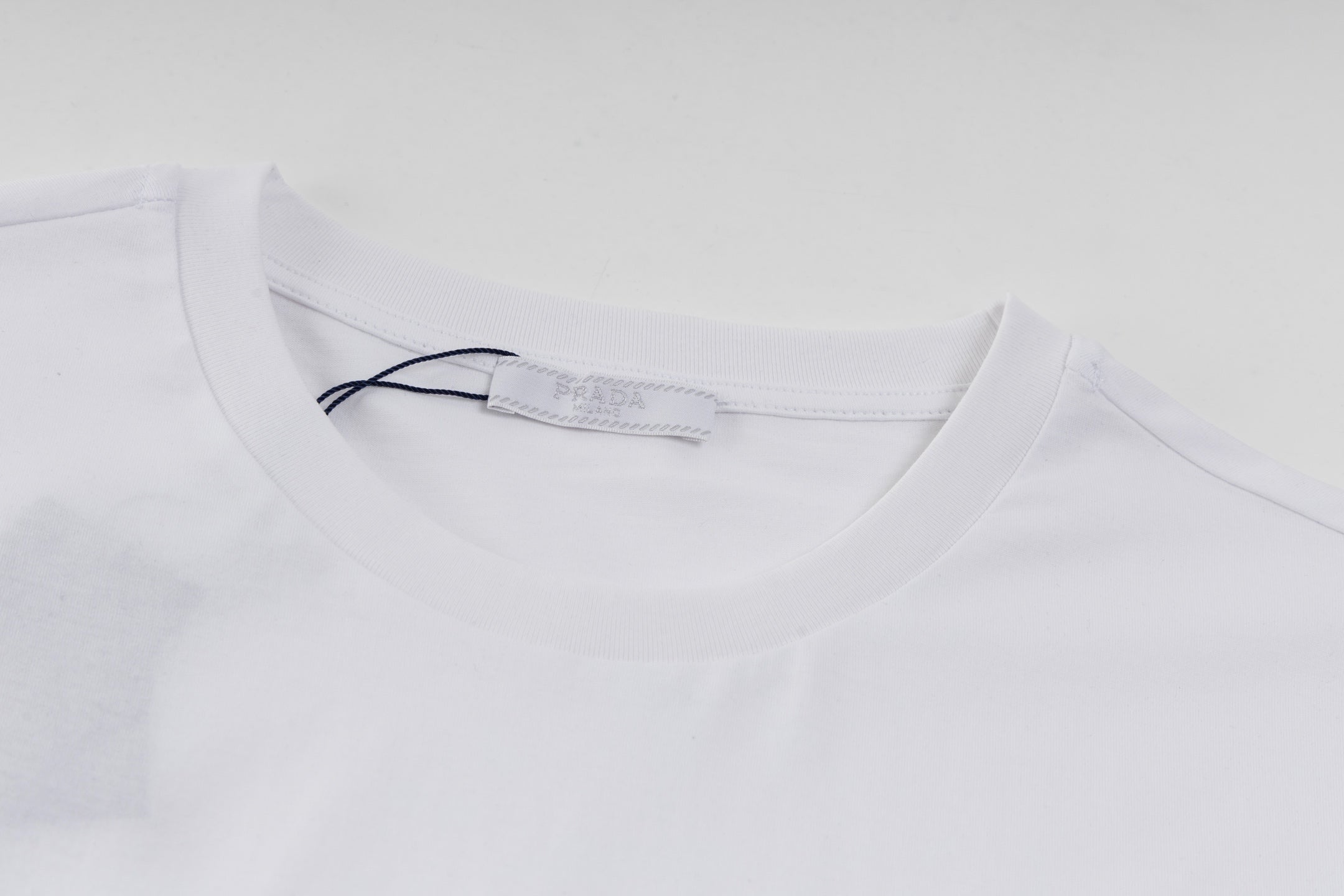 LuxluxHouse Best Quality Clothes T-shirt Prada