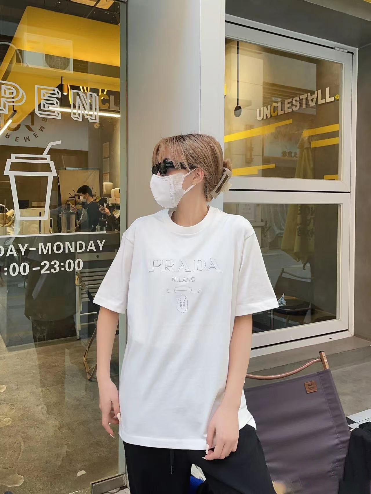 LuxluxHouse Best Quality Clothes T-shirt Prada