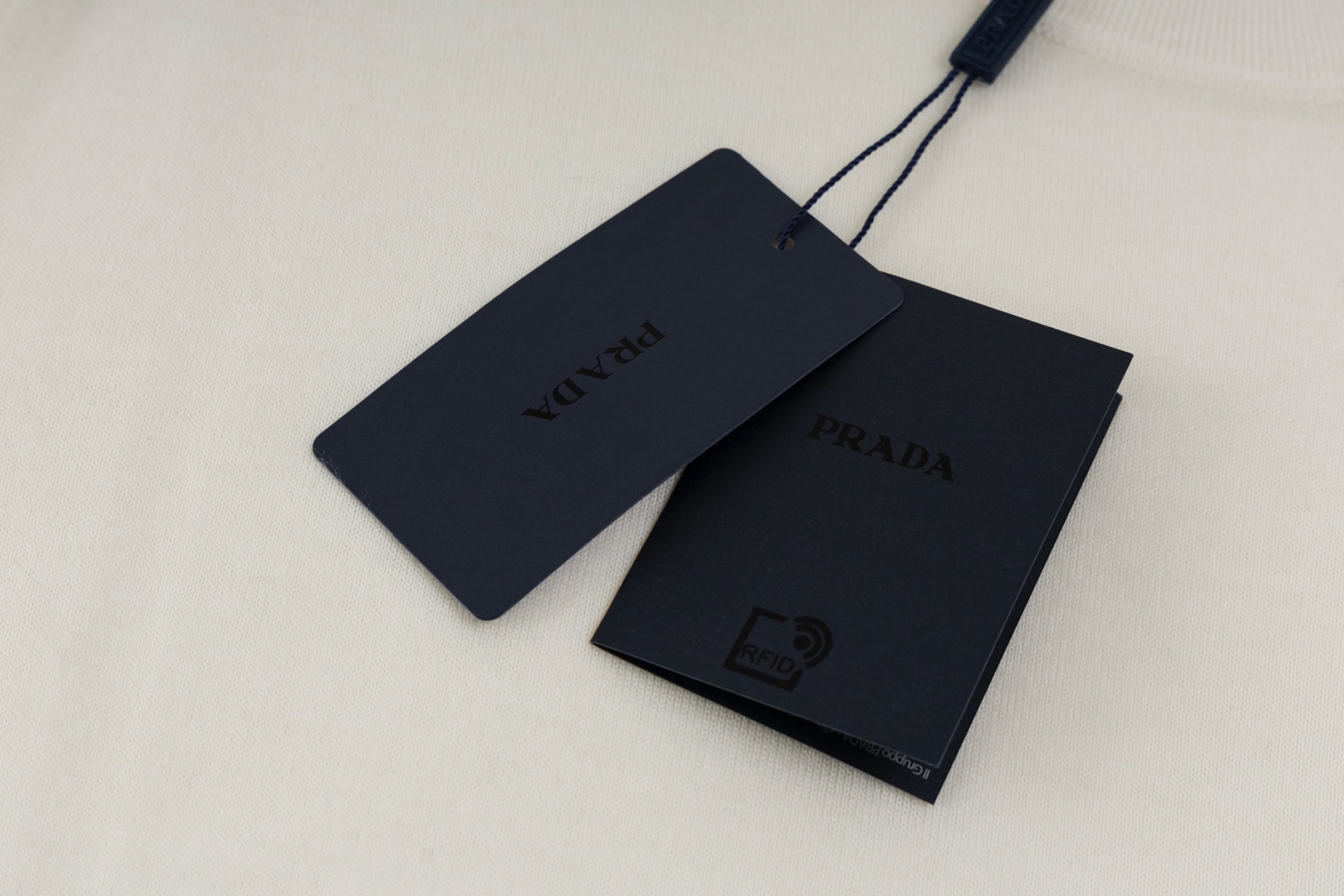 LuxluxHouse Best Quality Clothes T-shirt Prada