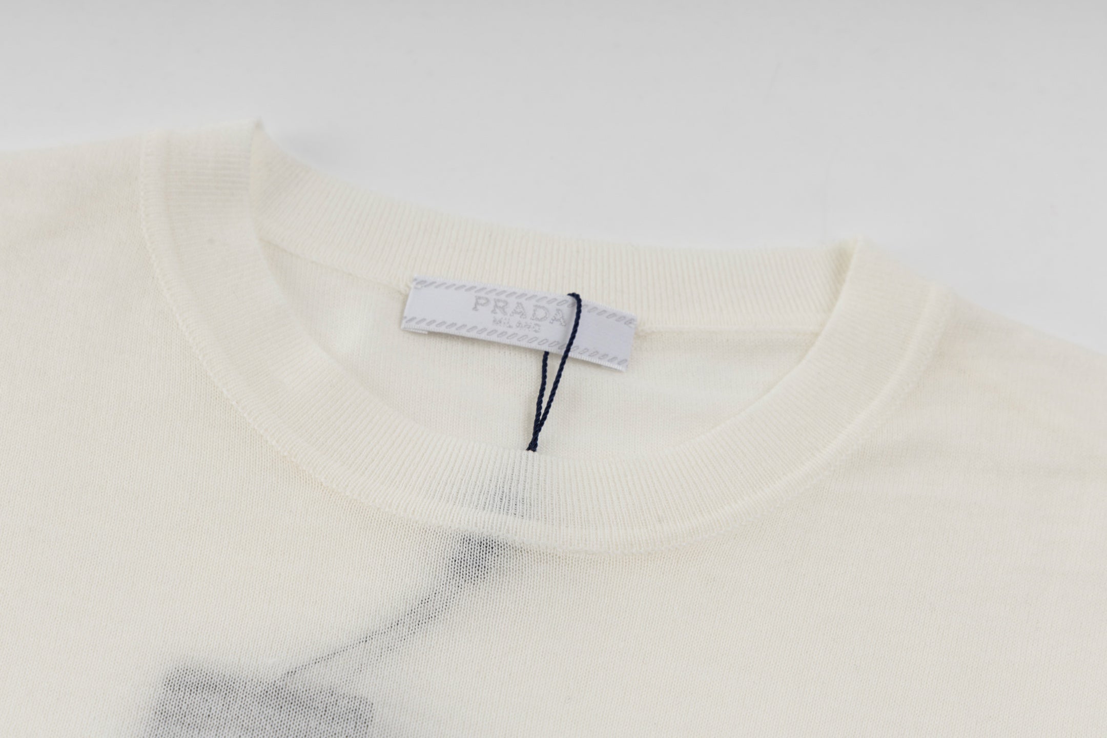 LuxluxHouse Best Quality Clothes T-shirt Prada