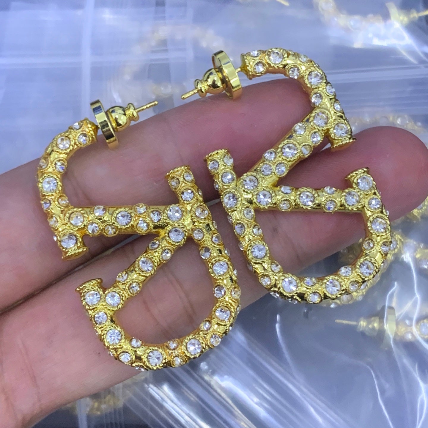 LuxluxHouse Low Price And High Quality Accessories Valentino