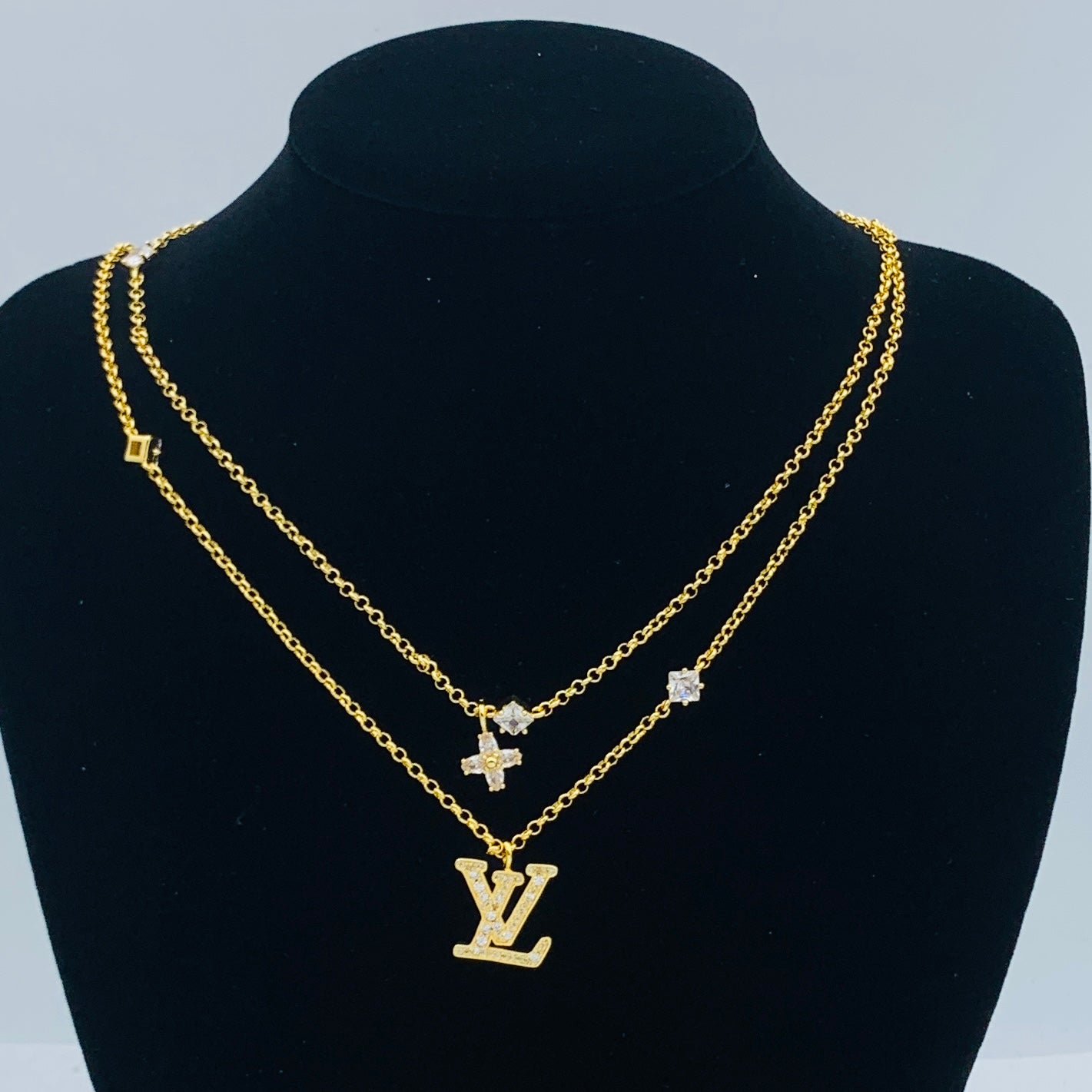 LuxluxHouse Low Price And High Quality Accessories Louis Vuitton