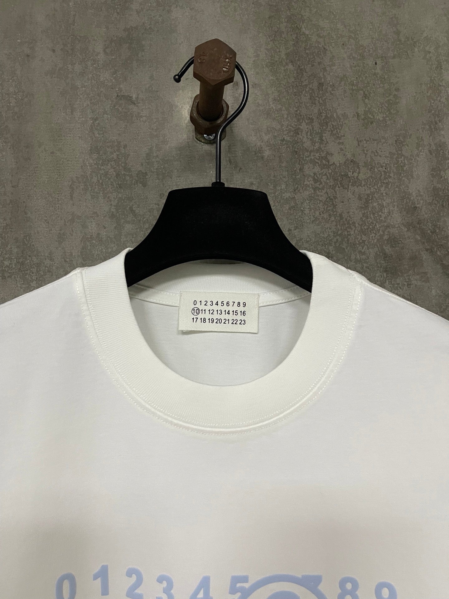 LuxluxHouse Best Quality Clothes Valentino T-shirt
