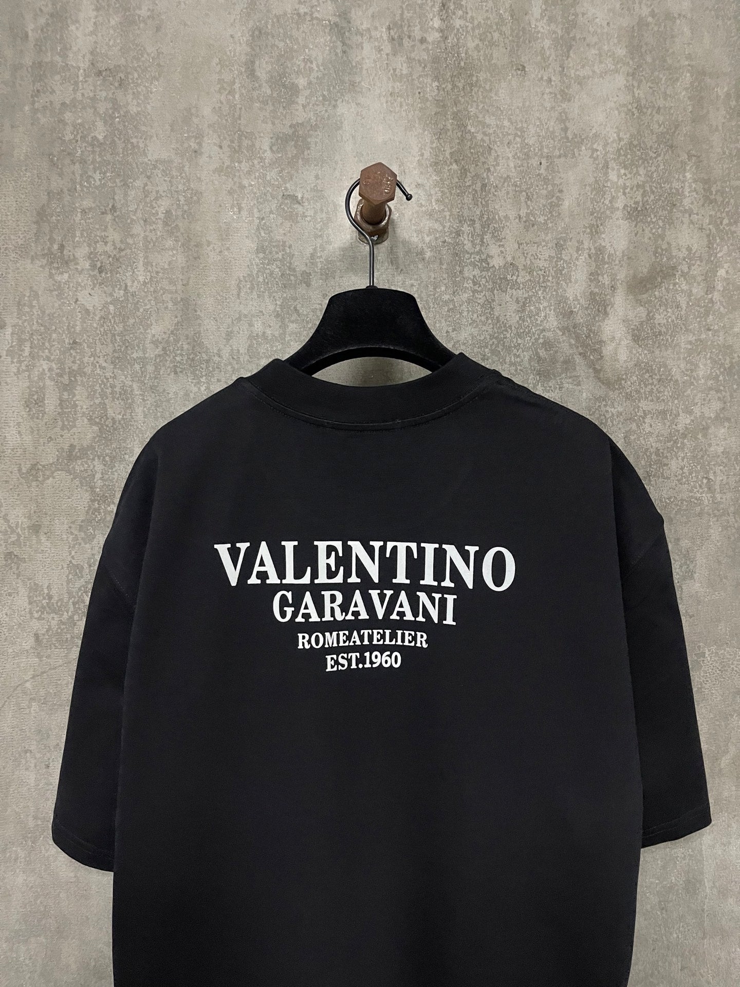 LuxluxHouse Best Quality Clothes Valentino T-shirt