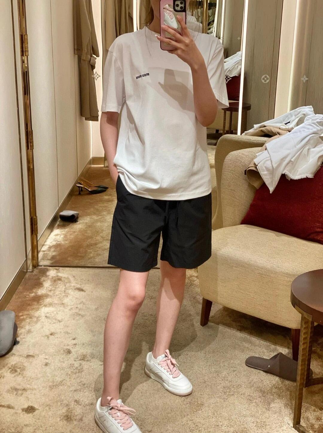 LuxluxHouse Best Quality Clothes Miu Miu T-shirt