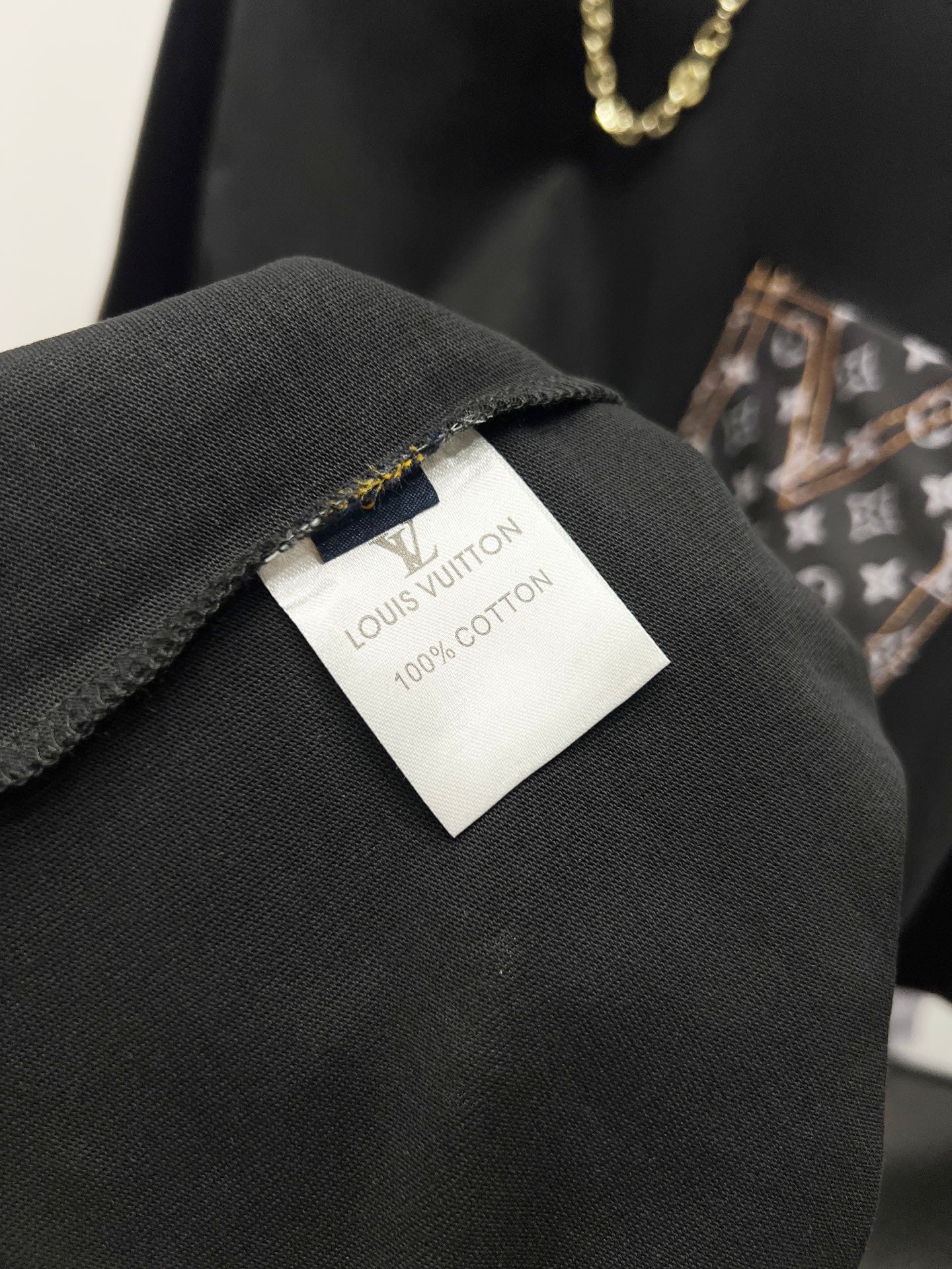 LuxluxHouse Best Quality Clothes T-shirt Louis Vuitton