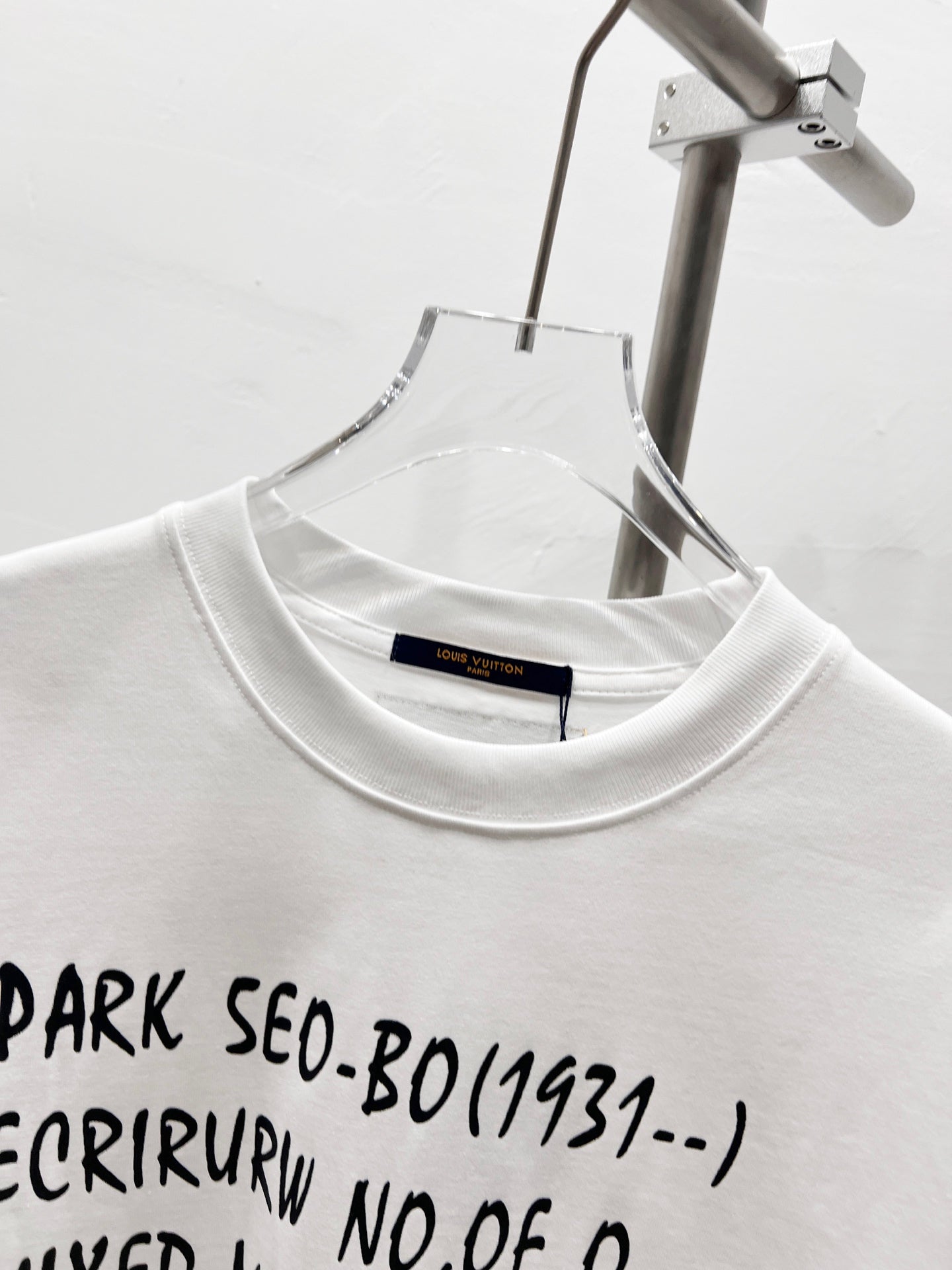 LuxluxHouse Best Quality Clothes T-shirt Louis Vuitton