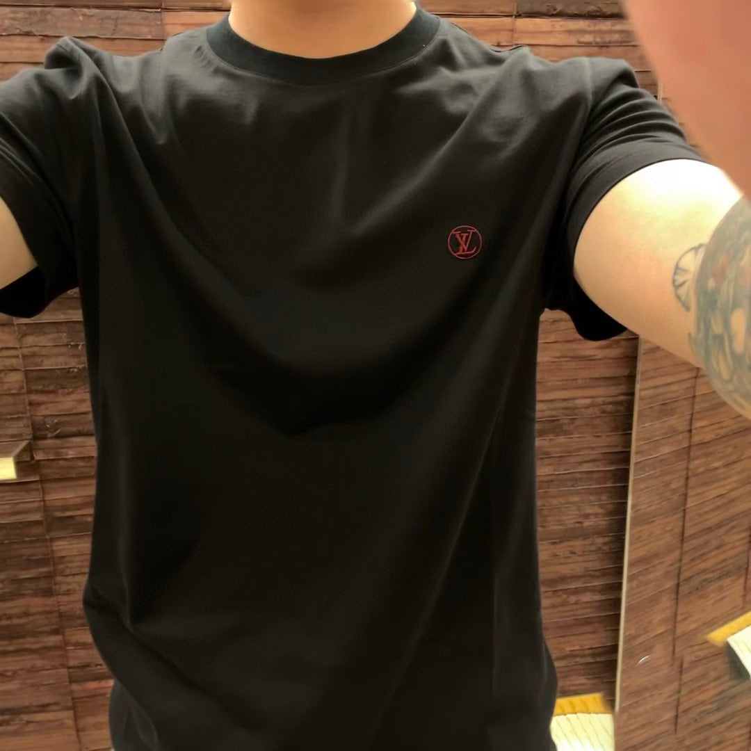 LuxluxHouse Best Quality Clothes T-shirt Louis Vuitton