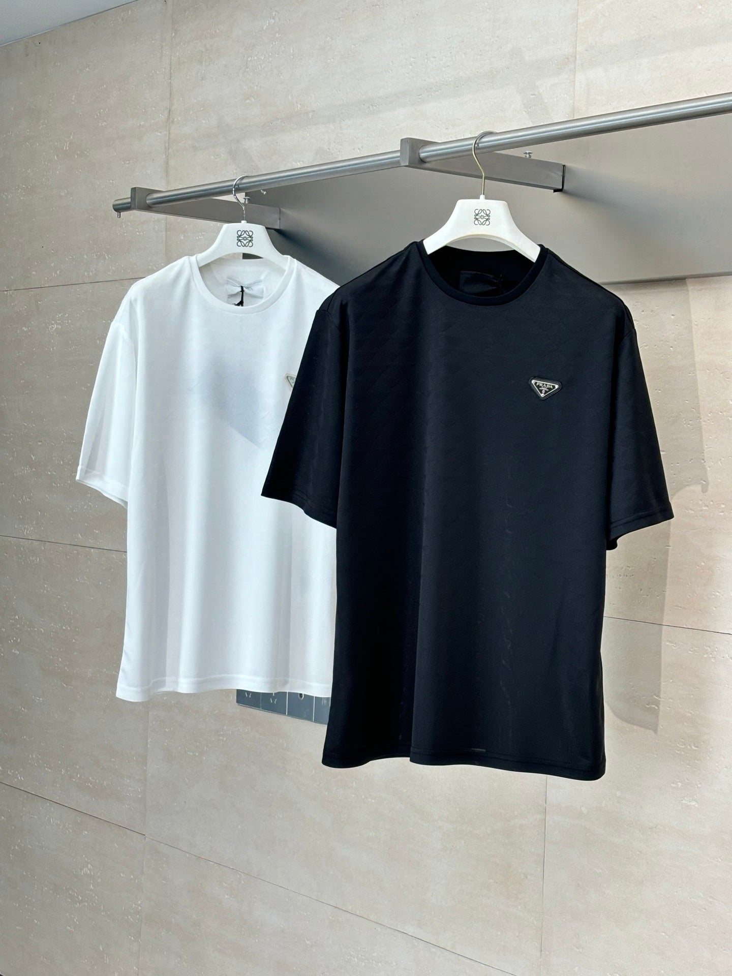 LuxluxHouse Best Quality Clothes T-shirt Prada