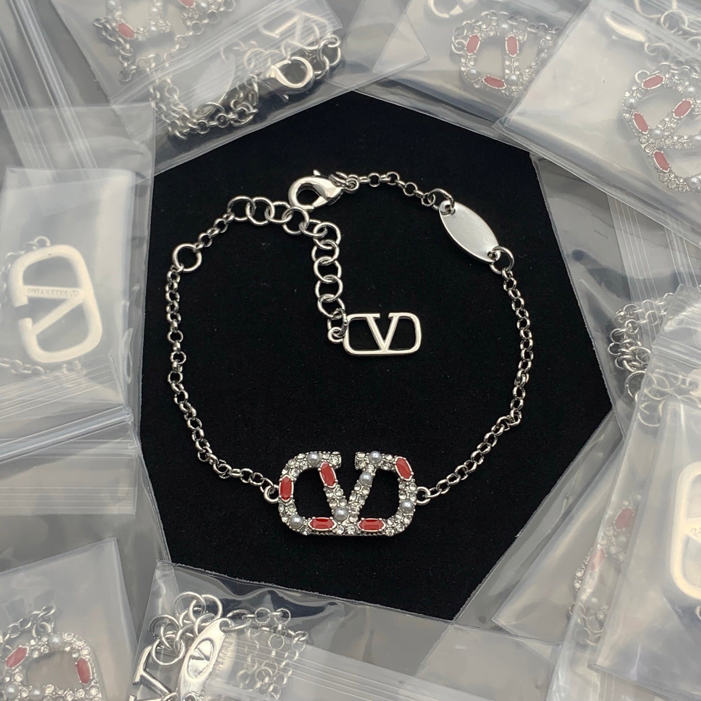 LuxluxHouse Low Price And High Quality Accessories Valentino