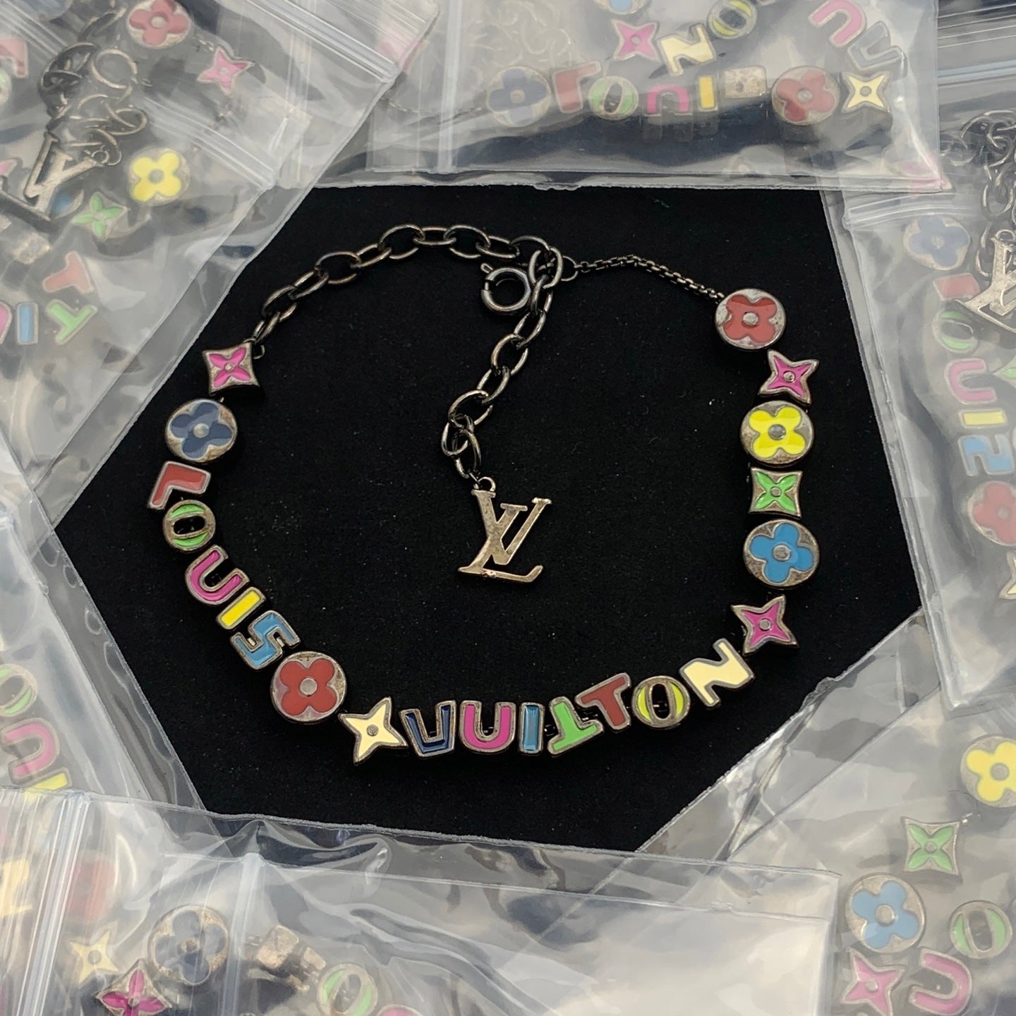LuxluxHouse Low Price And High Quality Accessories Louis Vuitton
