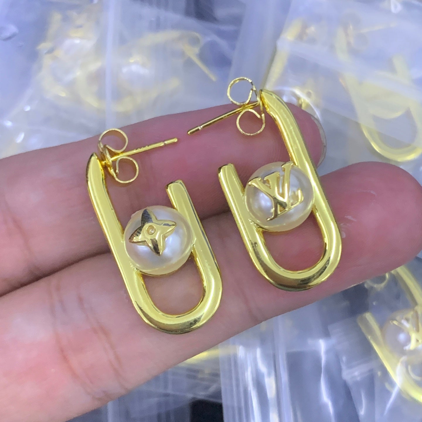 LuxluxHouse Low Price And High Quality Accessories Louis Vuitton