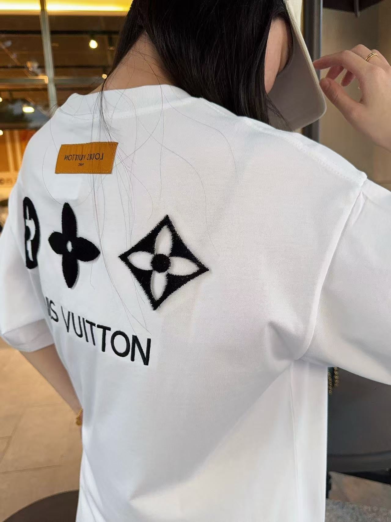 LuxluxHouse Best Quality Clothes T-shirt Louis Vuitton