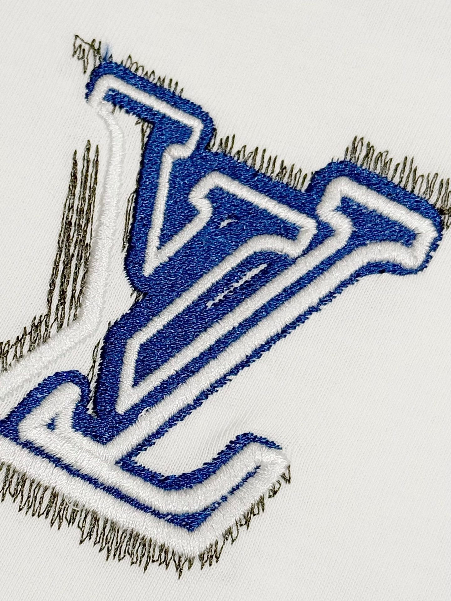 LuxluxHouse Best Quality Clothes T-shirt Louis Vuitton