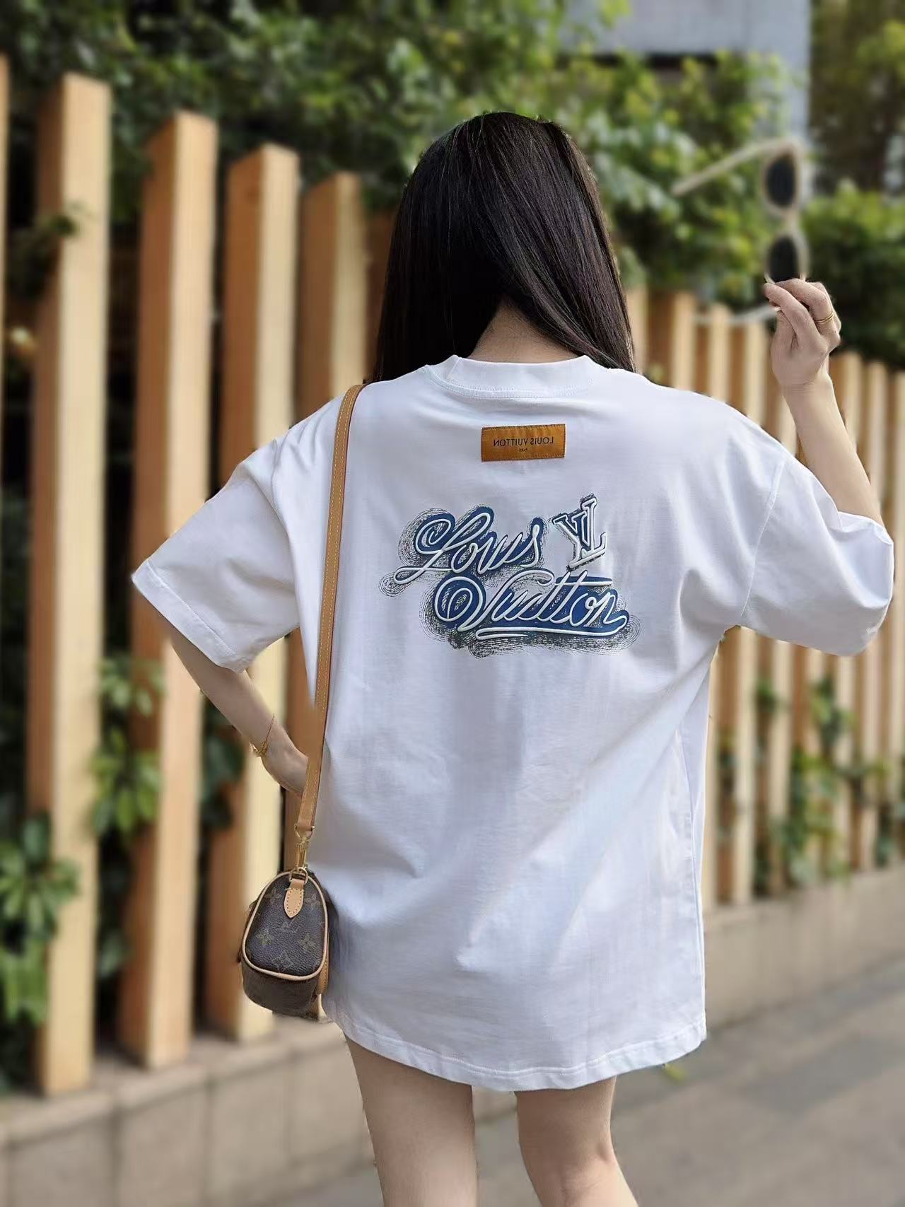 LuxluxHouse Best Quality Clothes T-shirt Louis Vuitton