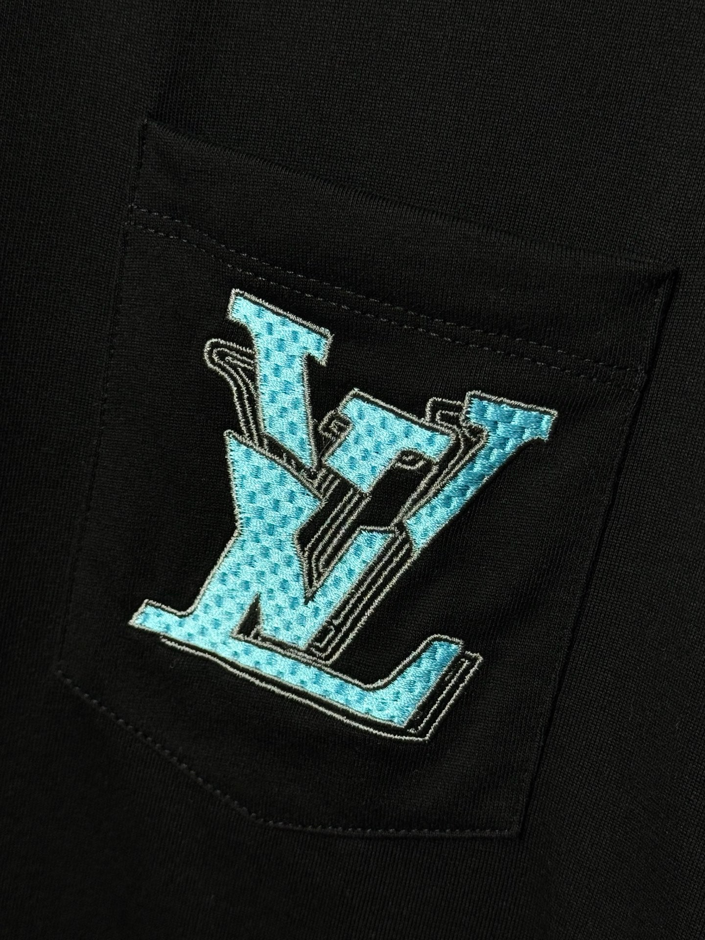 LuxluxHouse Best Quality Clothes T-shirt Louis Vuitton