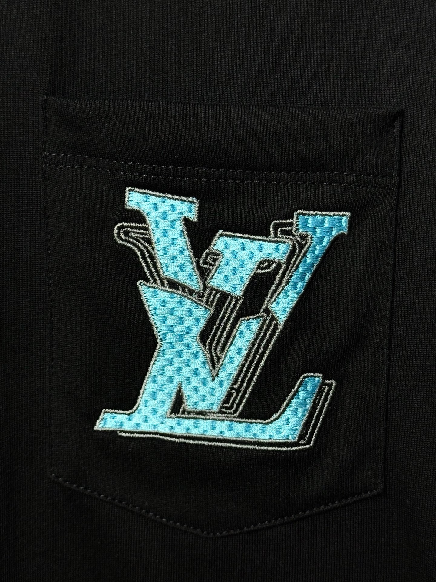 LuxluxHouse Best Quality Clothes T-shirt Louis Vuitton