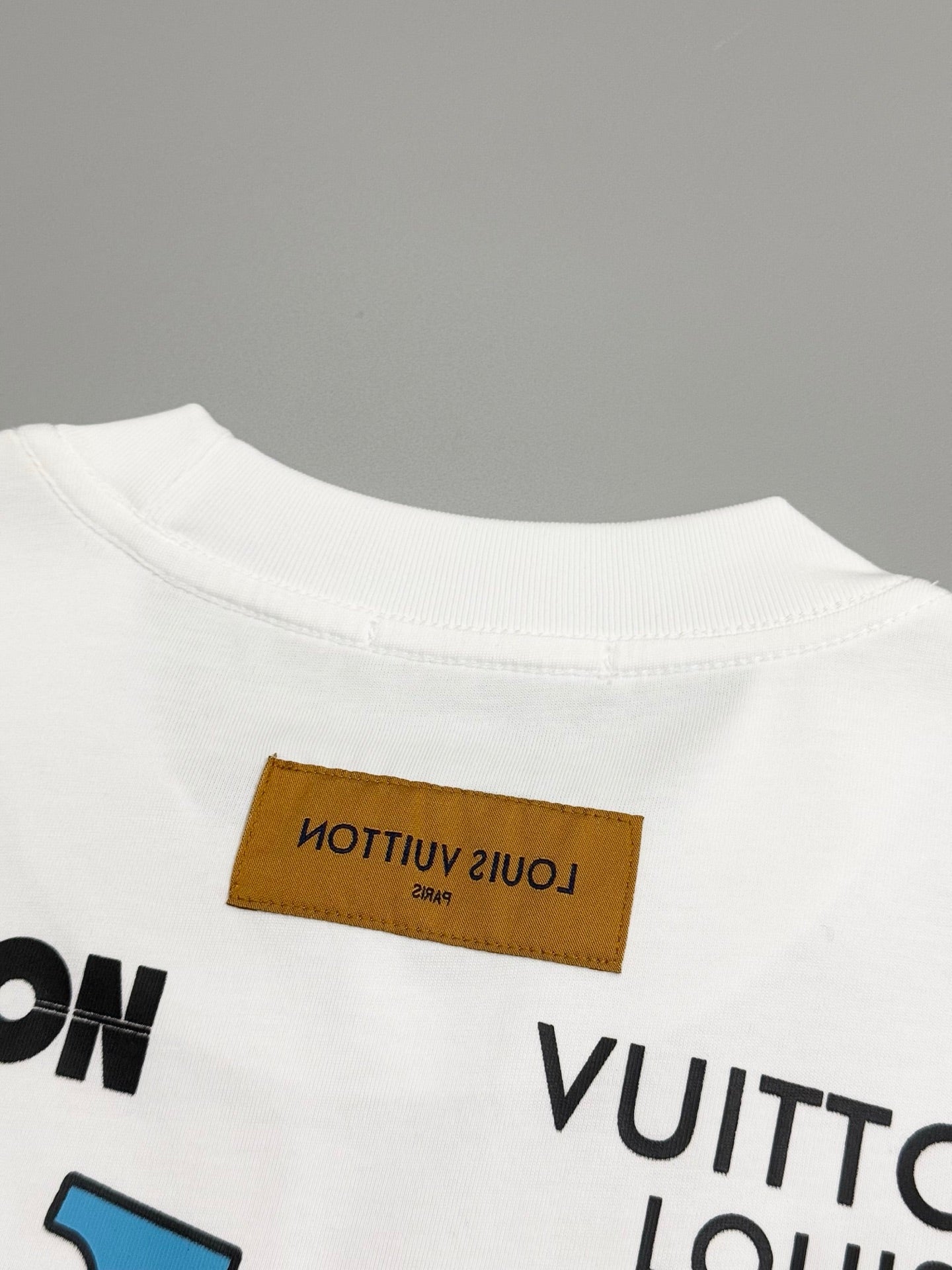 LuxluxHouse Best Quality Clothes T-shirt Louis Vuitton