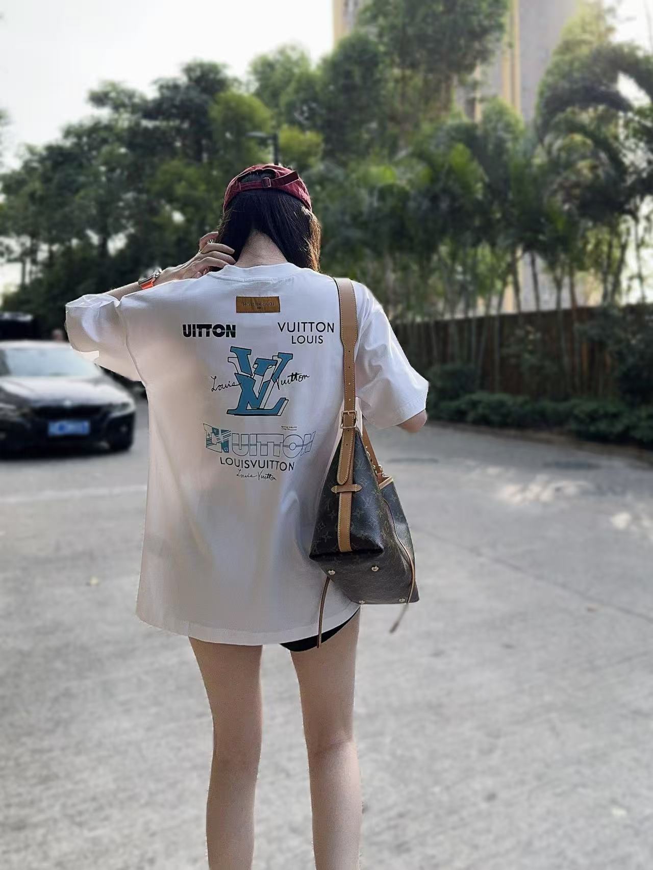 LuxluxHouse Best Quality Clothes T-shirt Louis Vuitton