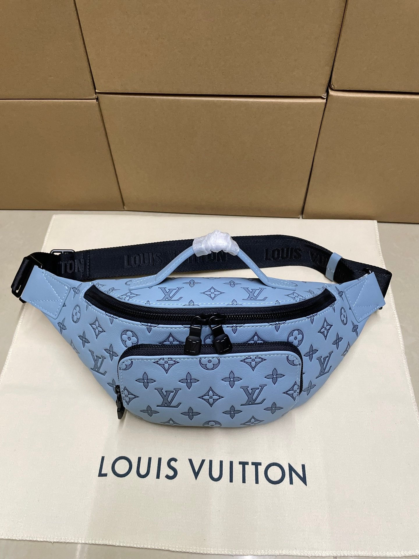 LuxluxHouse Best Quality Bags Louis Vuitton Men