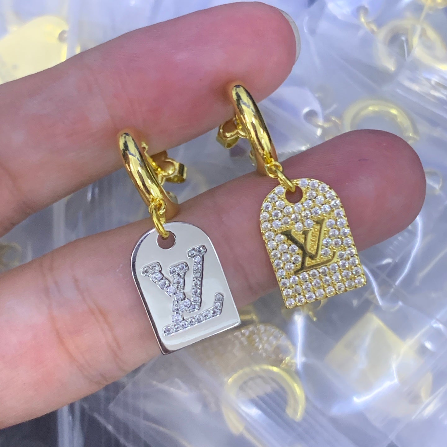LuxluxHouse Low Price And High Quality Accessories Louis Vuitton