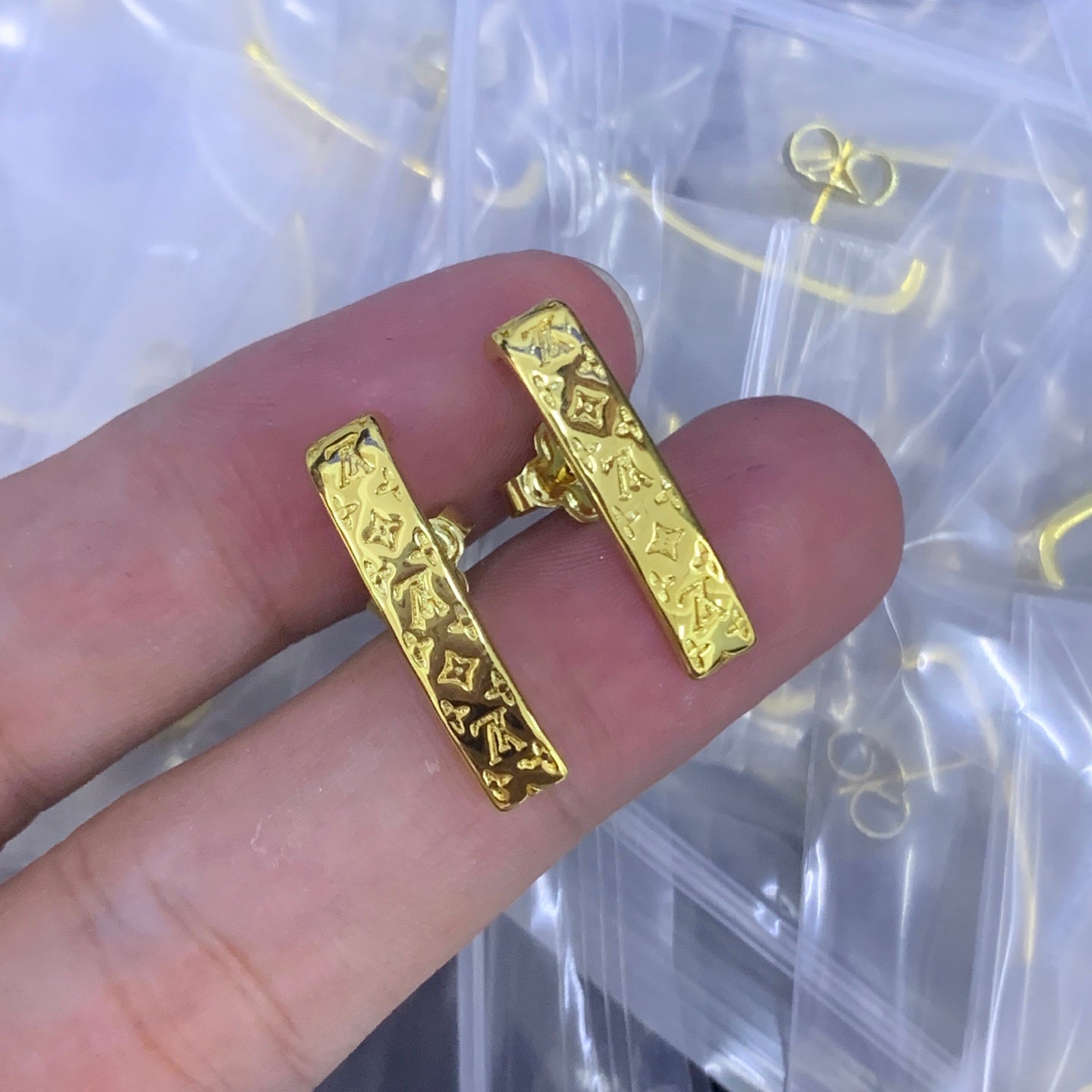 LuxluxHouse Low Price And High Quality Accessories Louis Vuitton