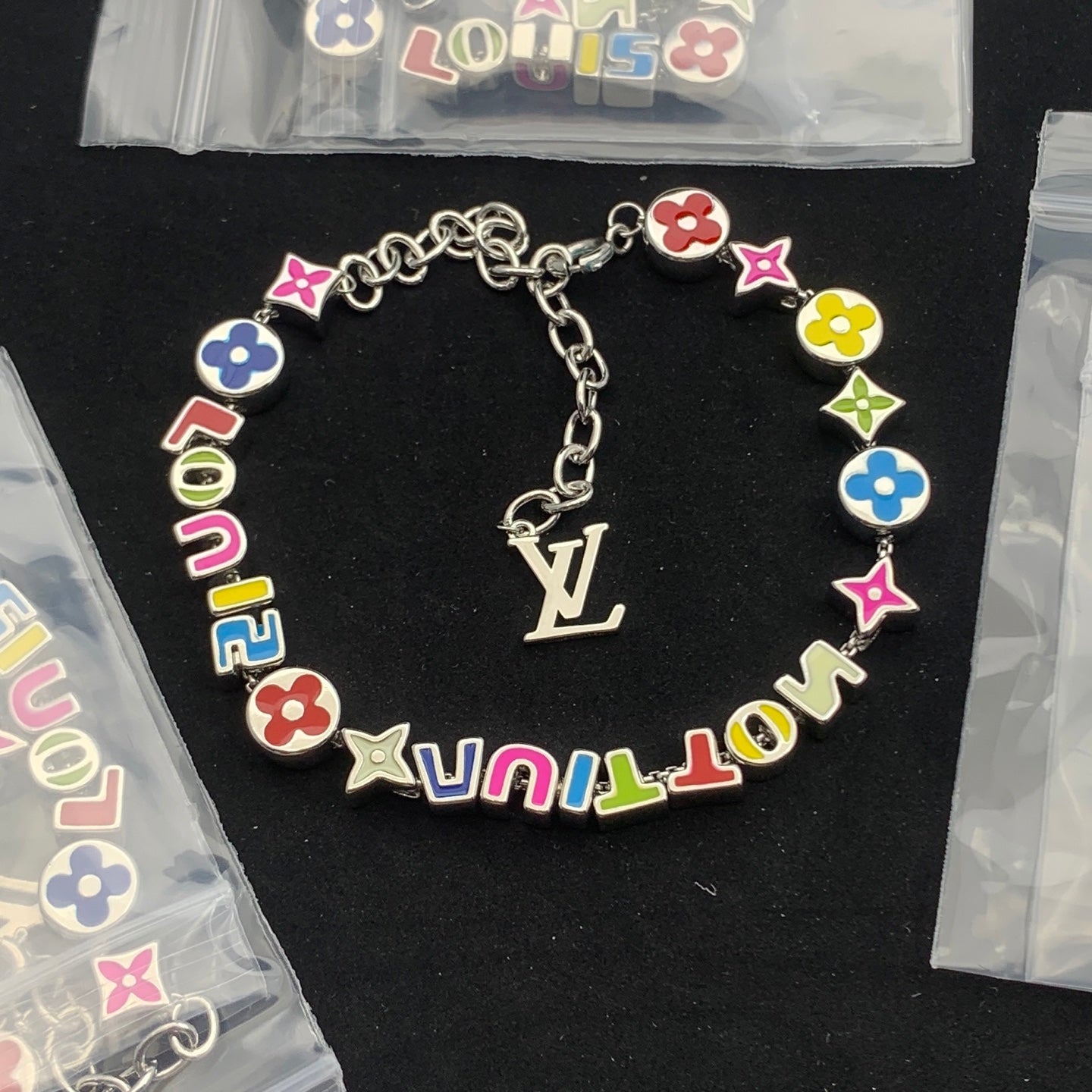 LuxluxHouse Low Price And High Quality Accessories Louis Vuitton