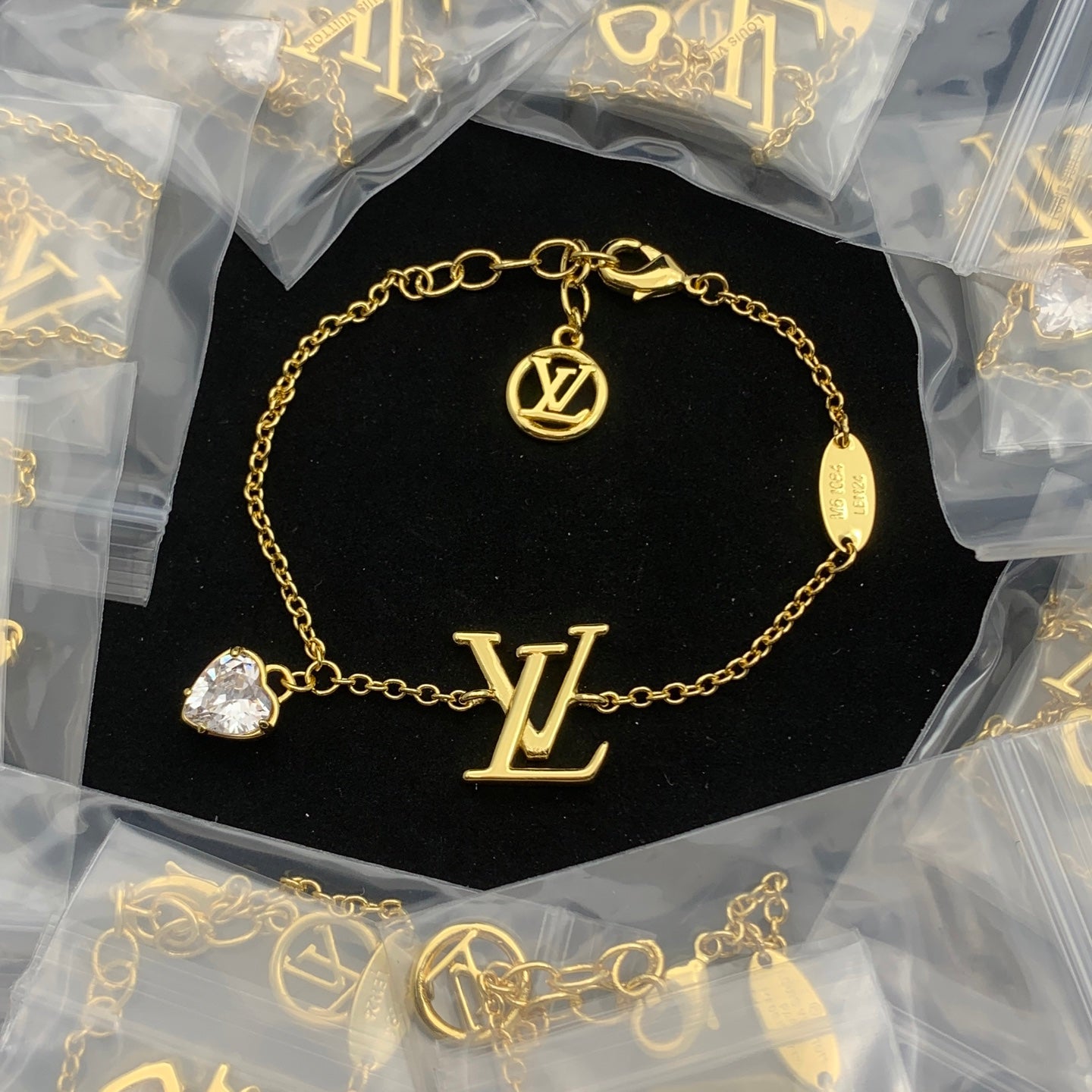 LuxluxHouse Low Price And High Quality Accessories Louis Vuitton
