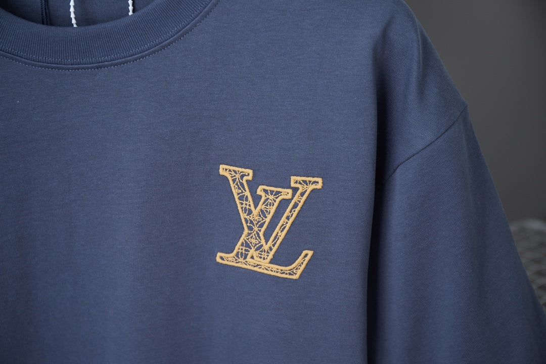 LuxluxHouse Best Quality Clothes T-shirt Louis Vuitton