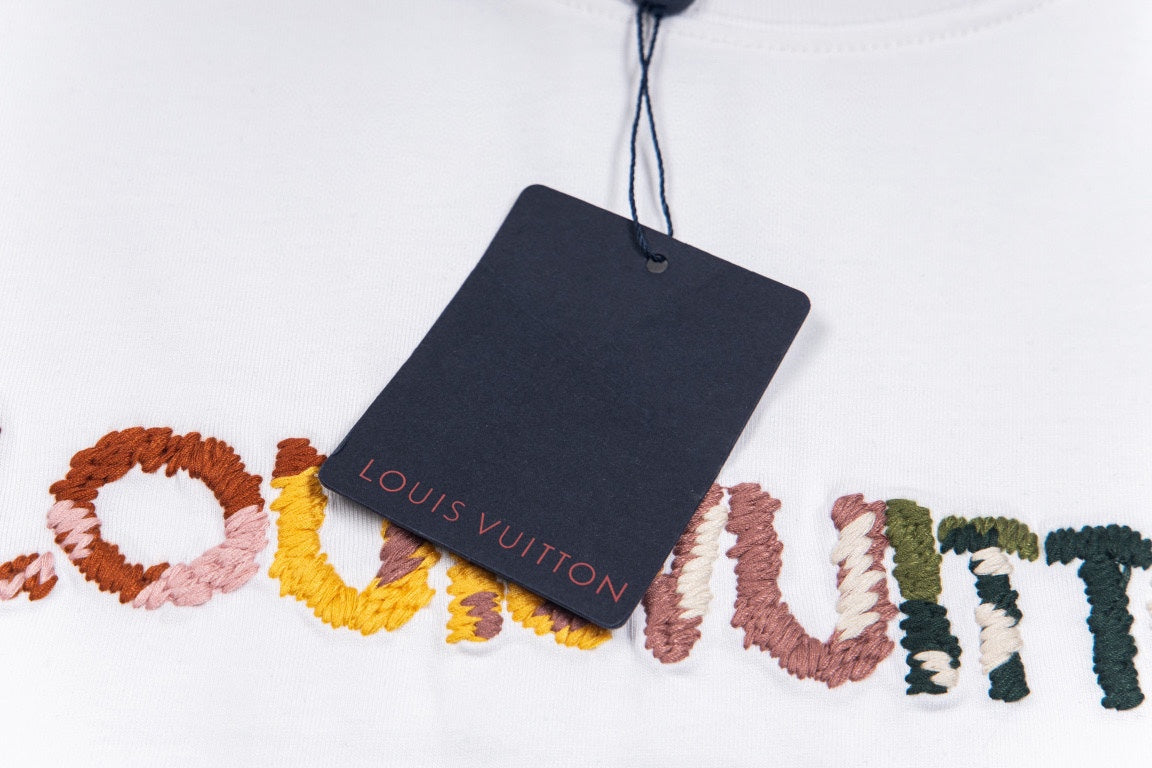LuxluxHouse Best Quality Clothes T-shirt Louis Vuitton
