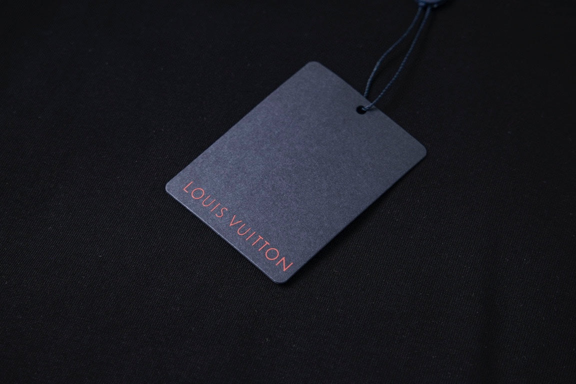 LuxluxHouse Best Quality Clothes T-shirt Louis Vuitton