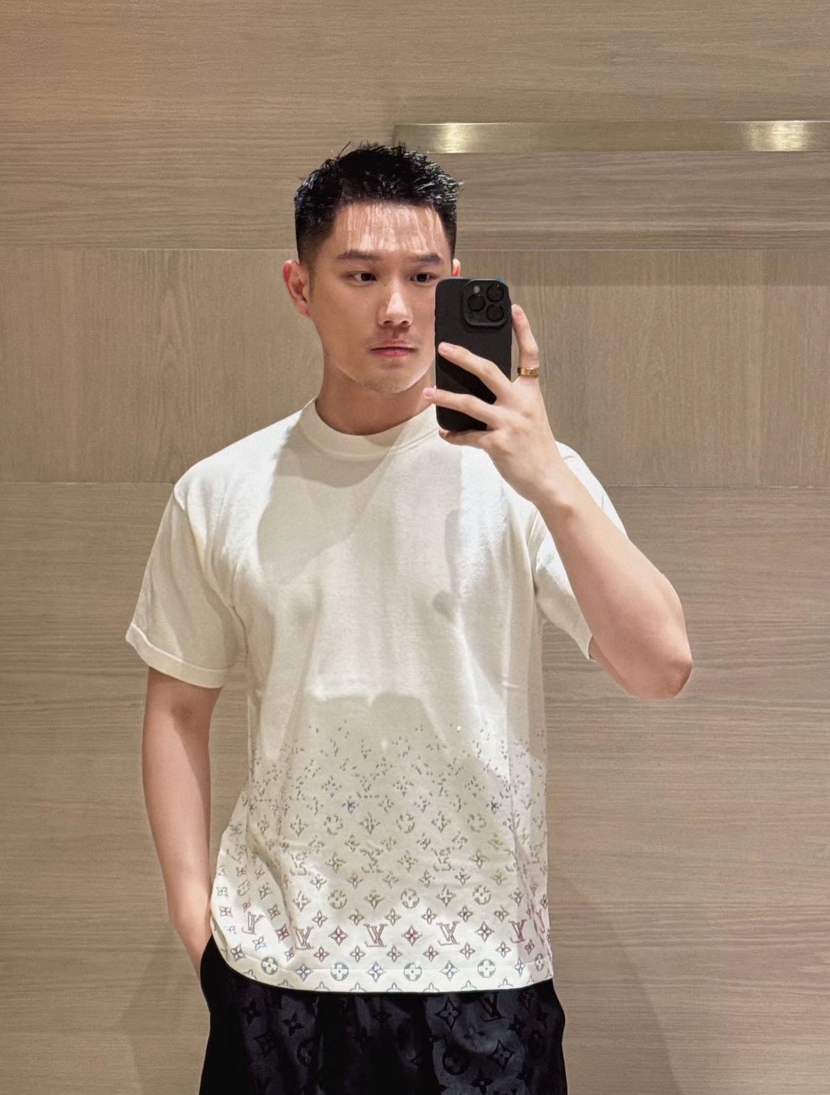 LuxluxHouse Best Quality Clothes T-shirt Louis Vuitton