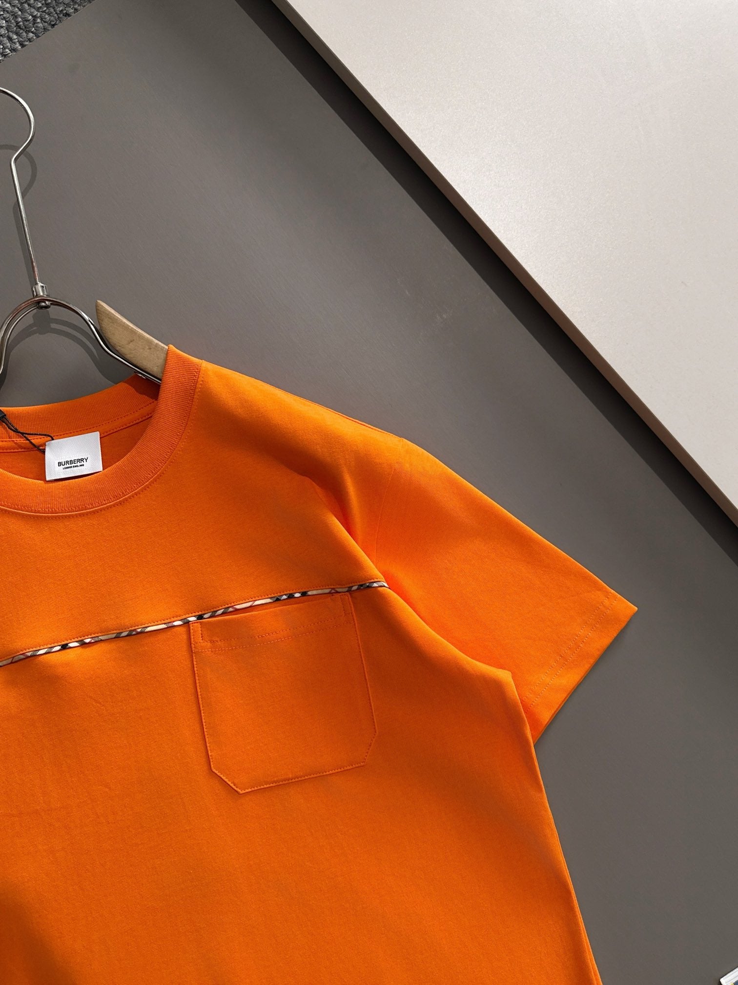 LuxluxHouse Best Quality Clothes Burberry T-shirt