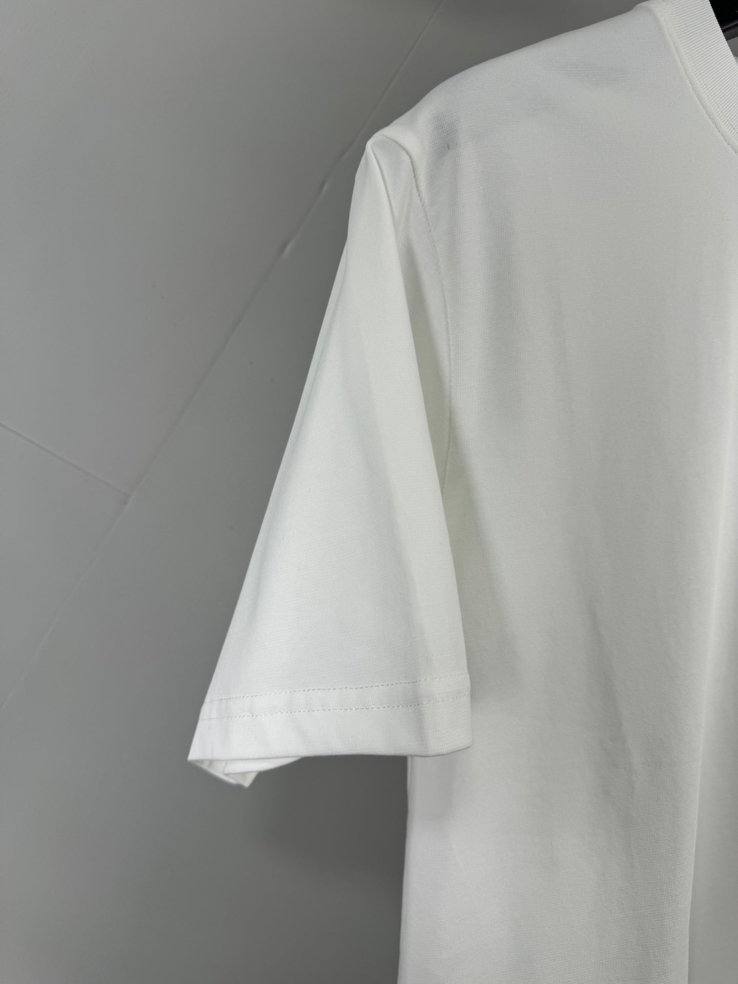 LuxluxHouse Best Quality Clothes Valentino T-shirt