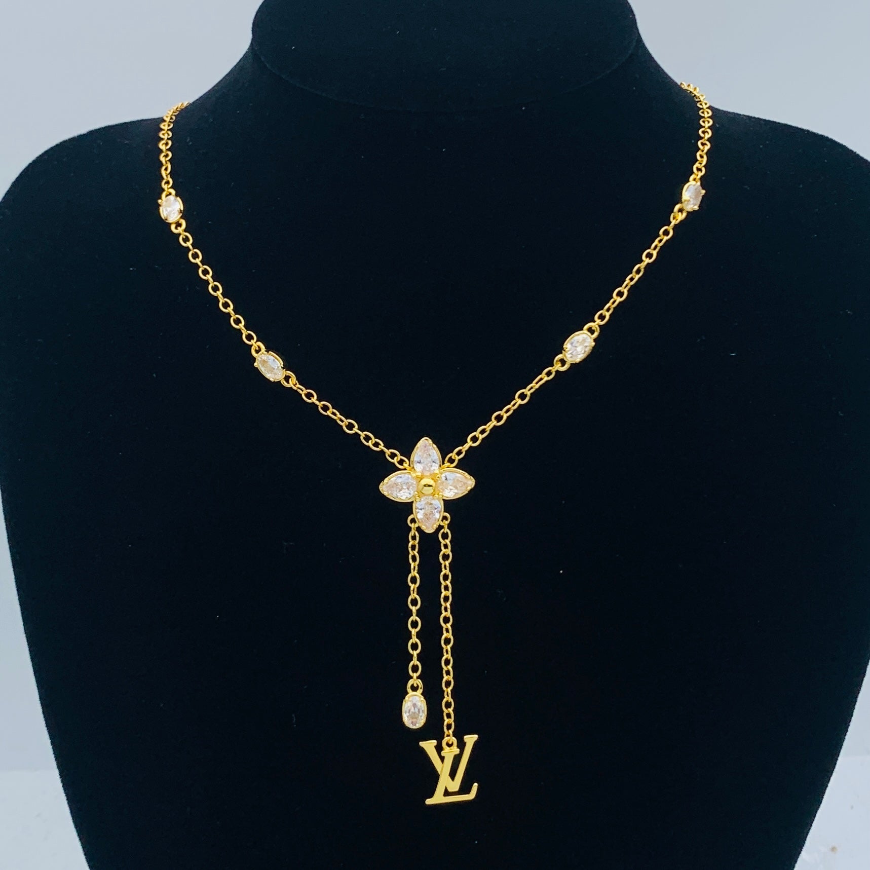 LuxluxHouse Low Price And High Quality Accessories Louis Vuitton