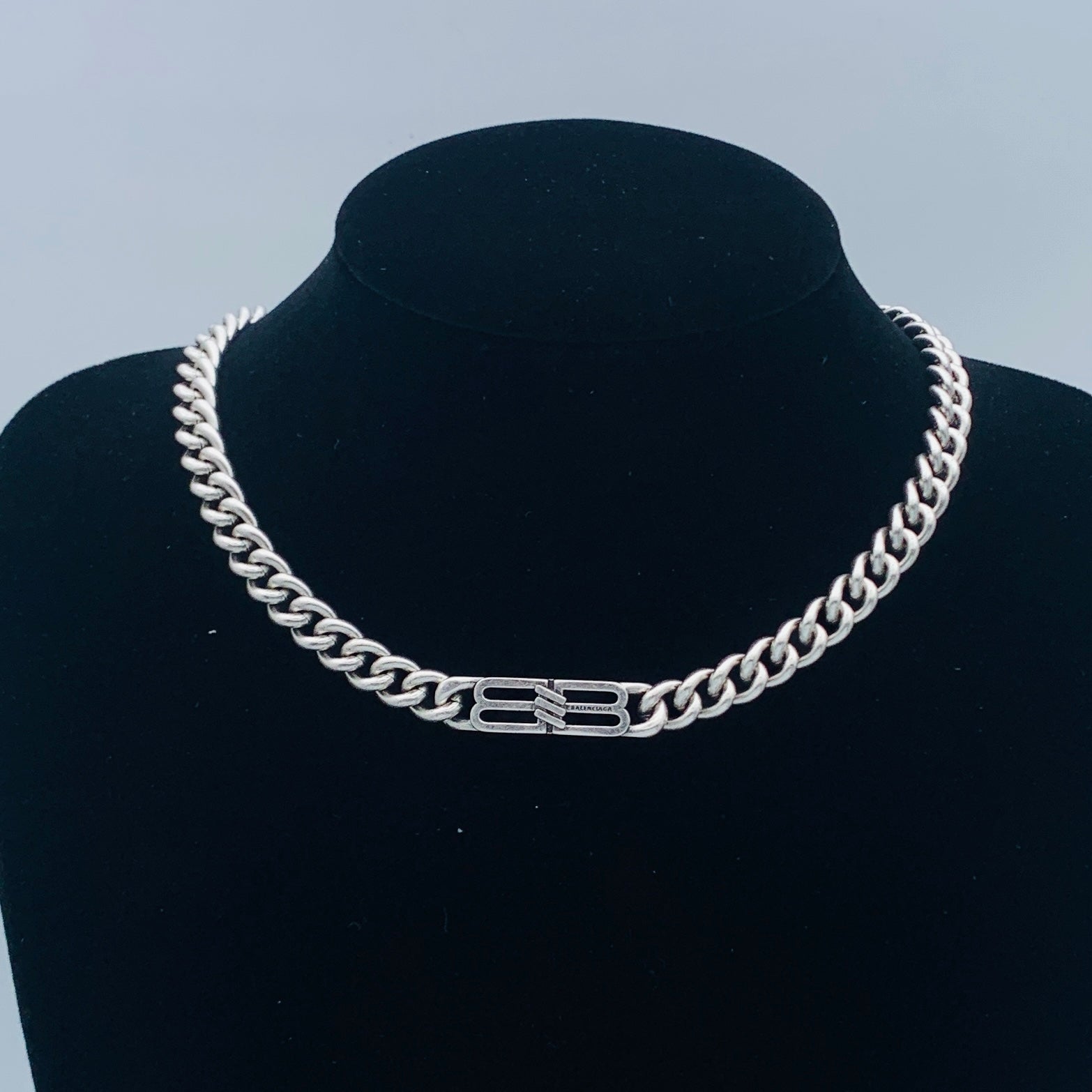 LuxluxHouse Low Price And High Quality Accessories Balenciaga