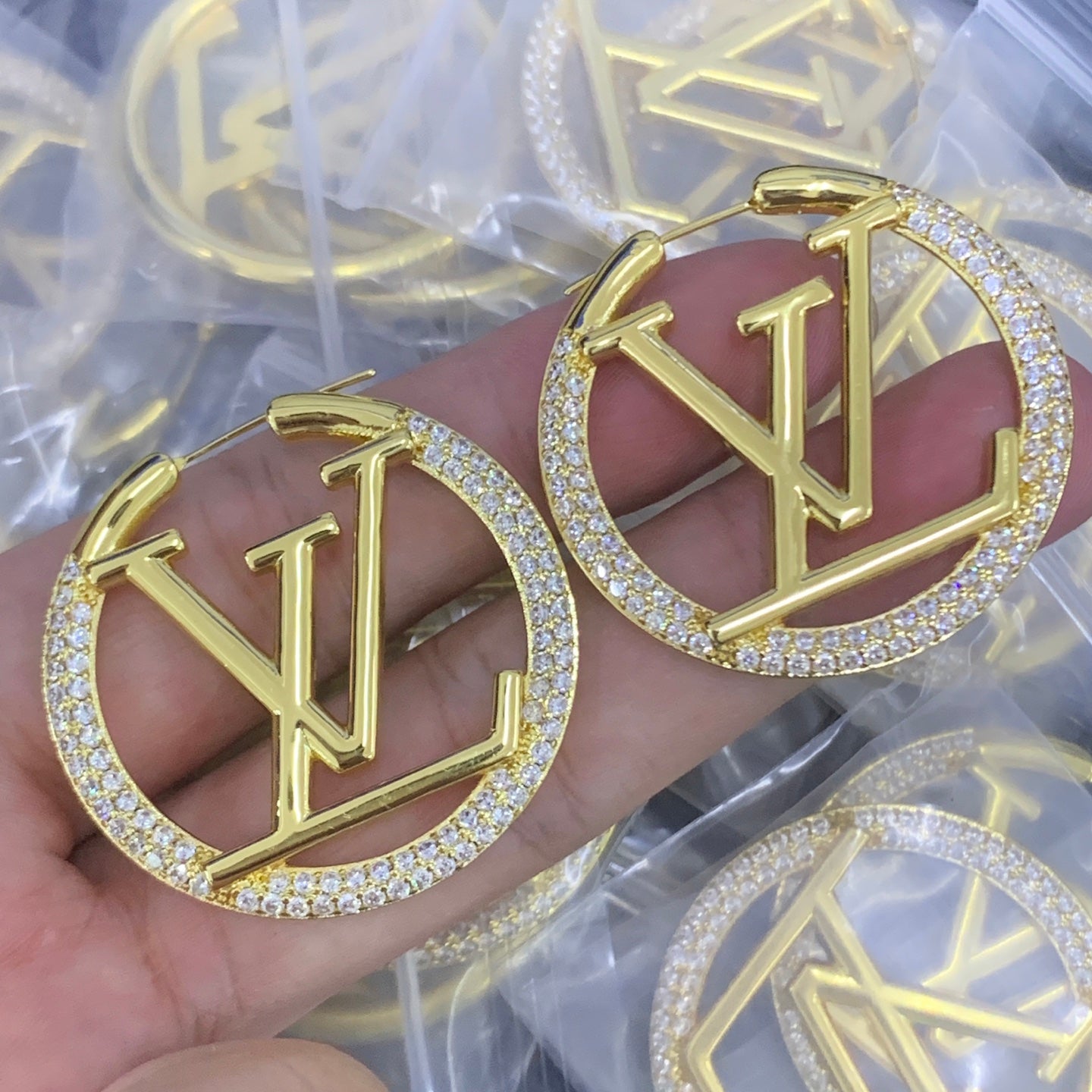 LuxluxHouse Low Price And High Quality Accessories Louis Vuitton