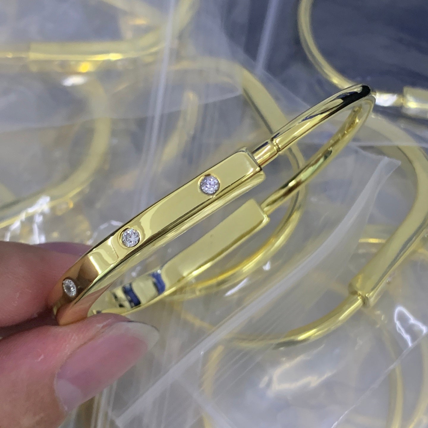 LuxluxHouse Low Price And High Quality Accessories Tiffany