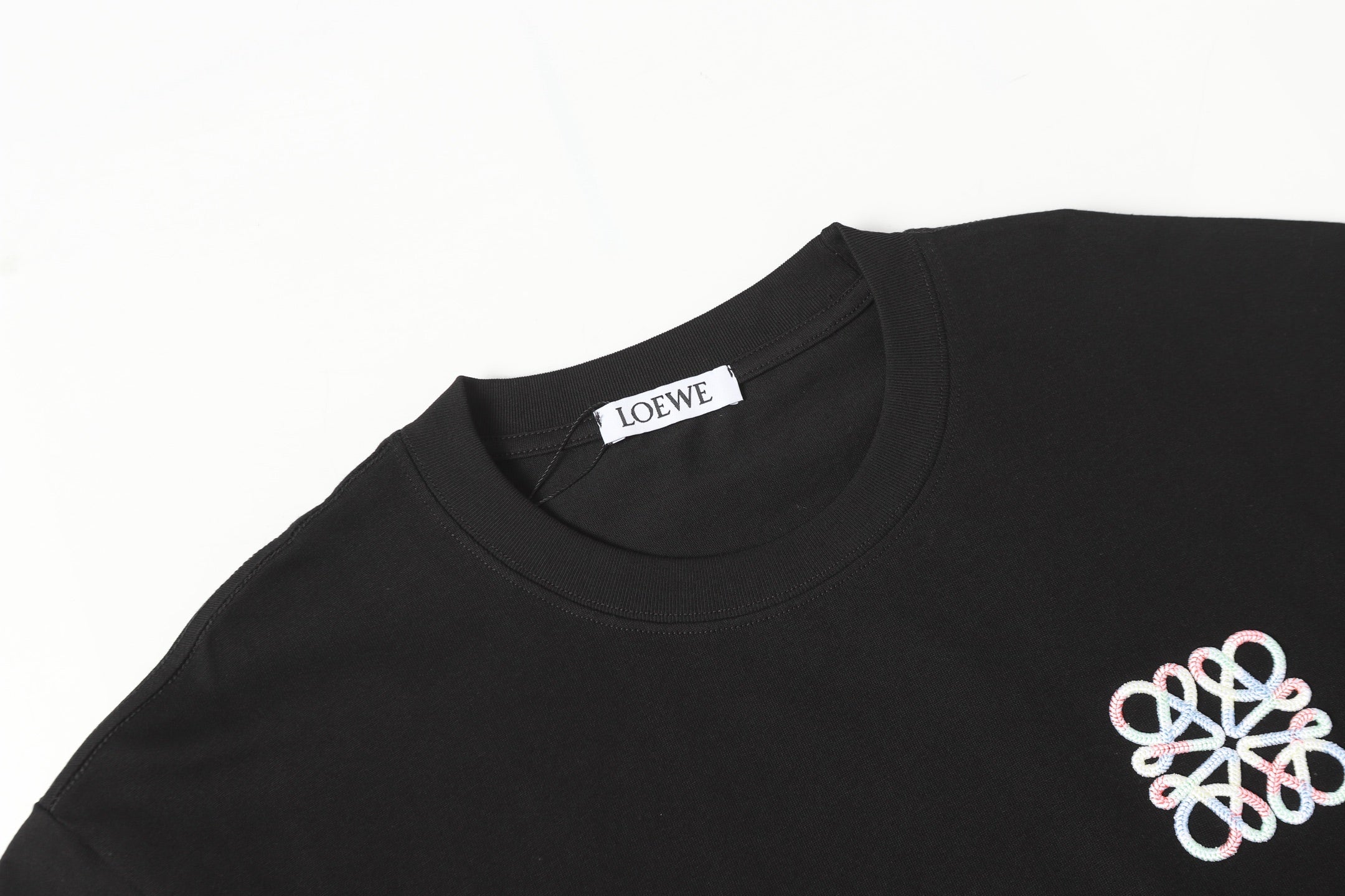 LuxluxHouse Best Quality Clothes T-shirt Loewe