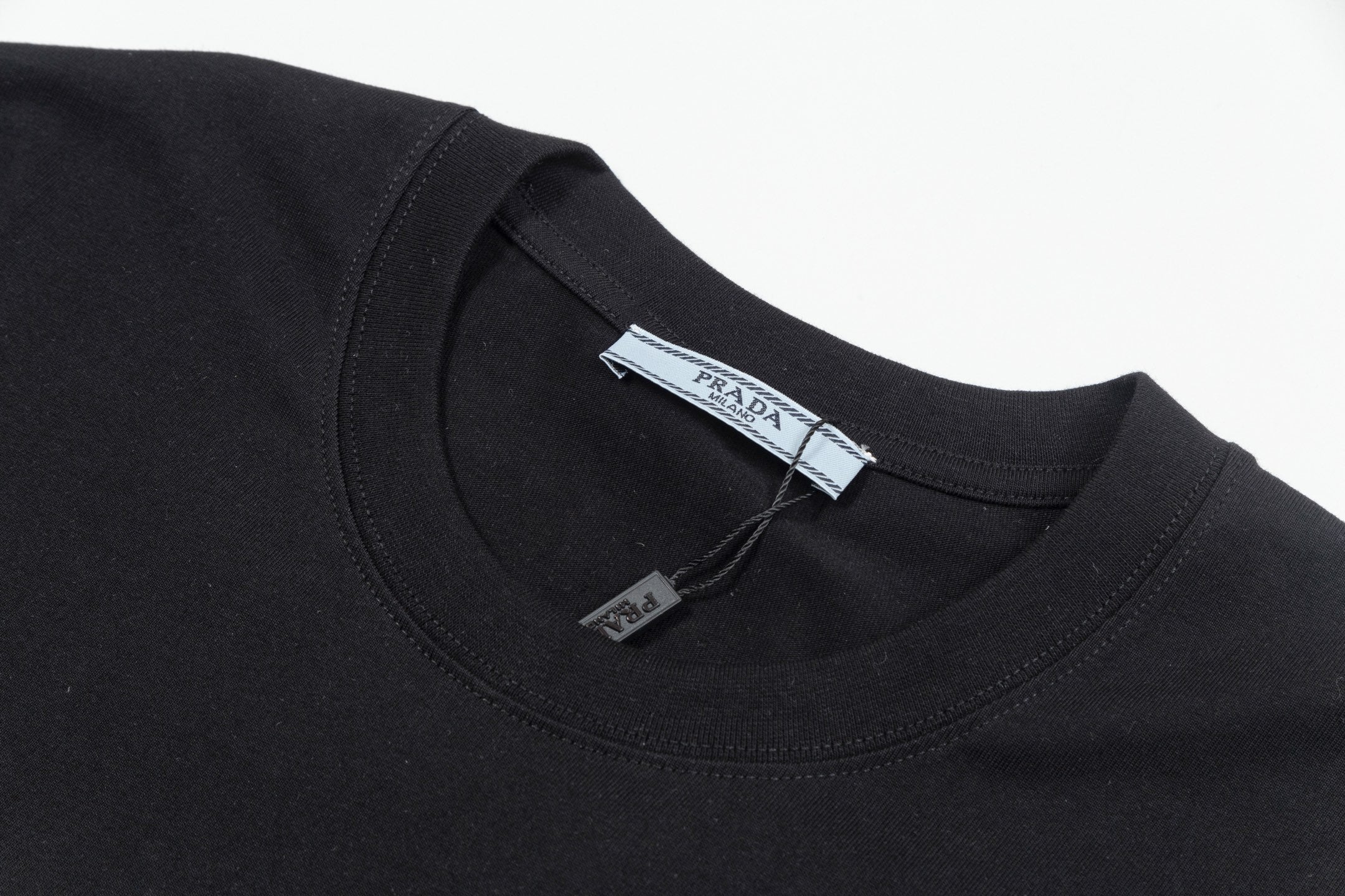 LuxluxHouse Best Quality Clothes T-shirt Prada